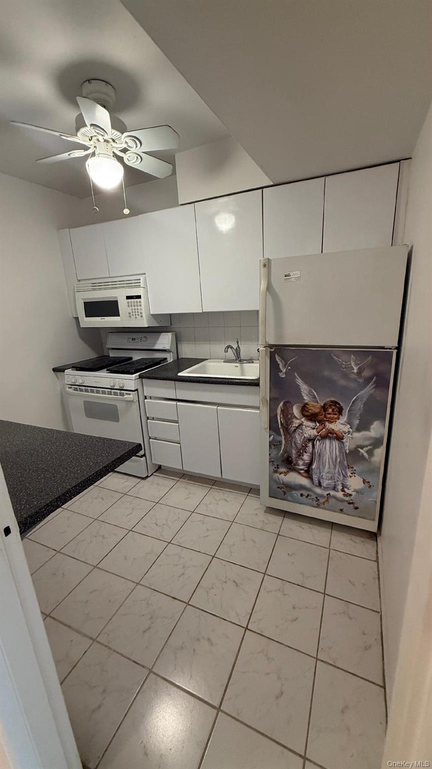 88-25 155 Avenue # 4G, Howard Beach, NY 11414