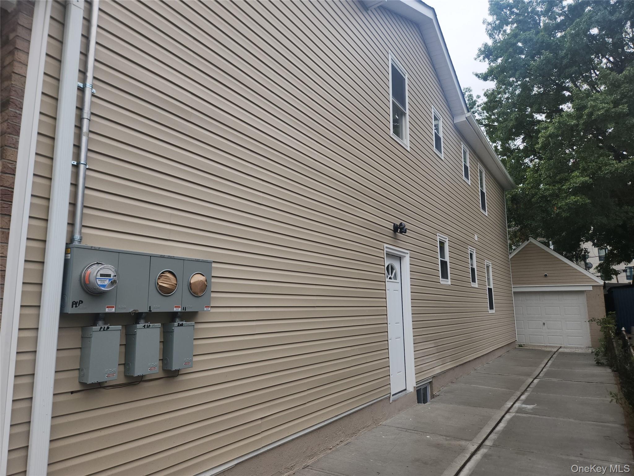 3139 Edson Avenue, Bronx, NY 10469