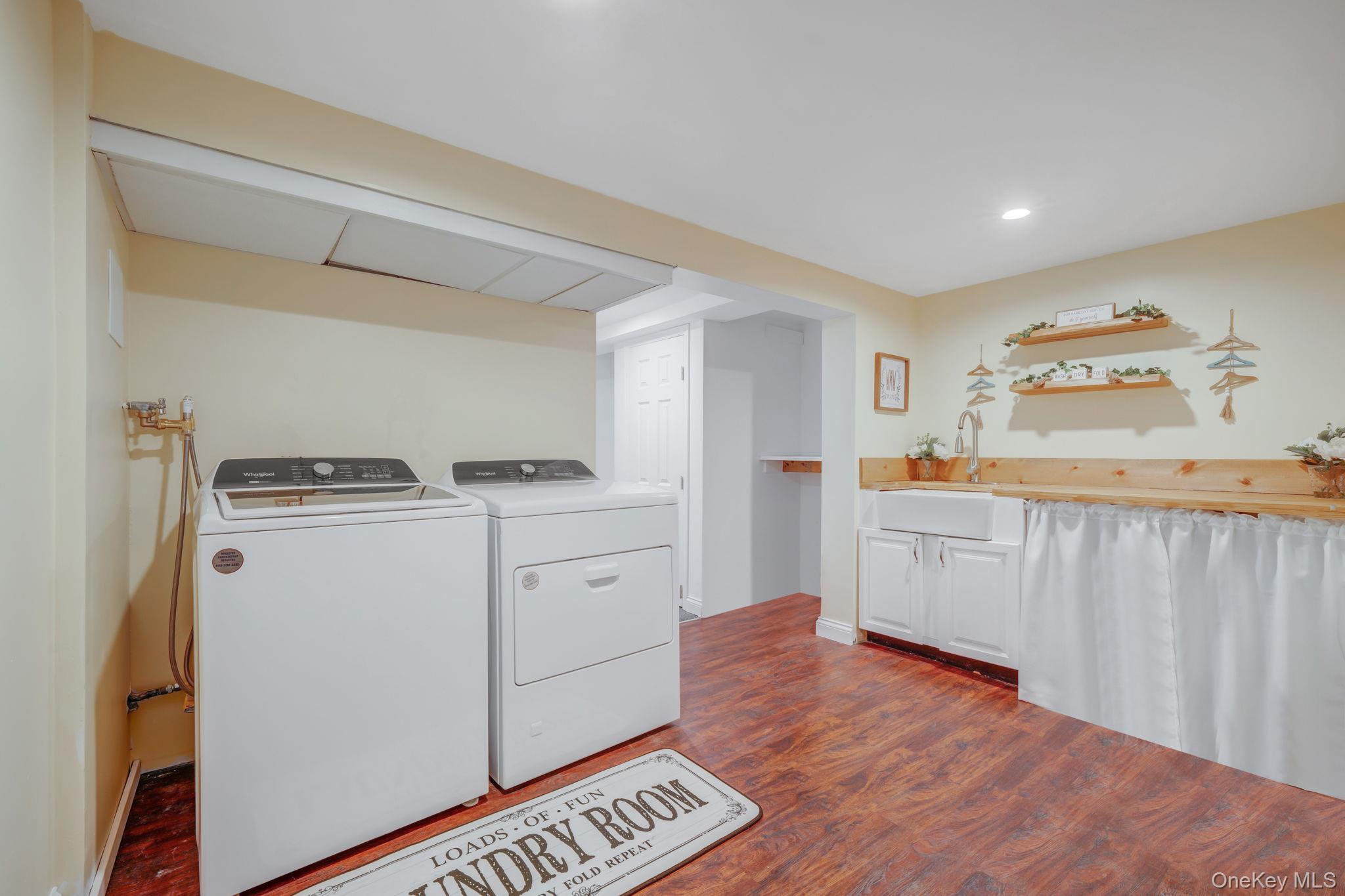 183 Old Country Road, Speonk, NY 11972