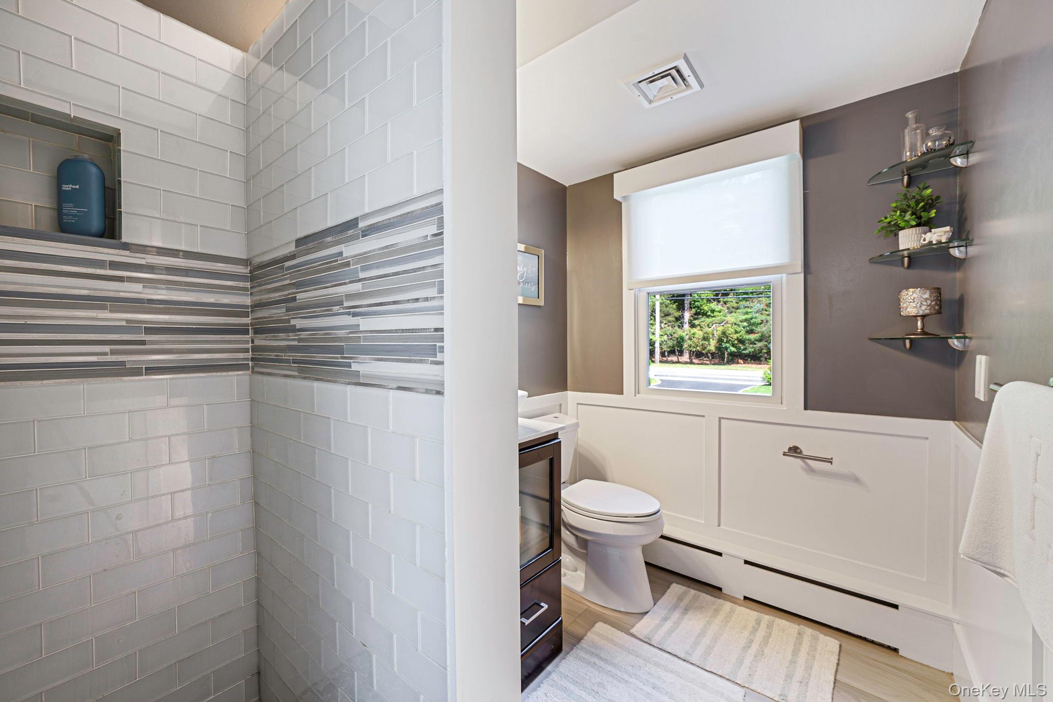 183 Old Country Road, Speonk, NY 11972