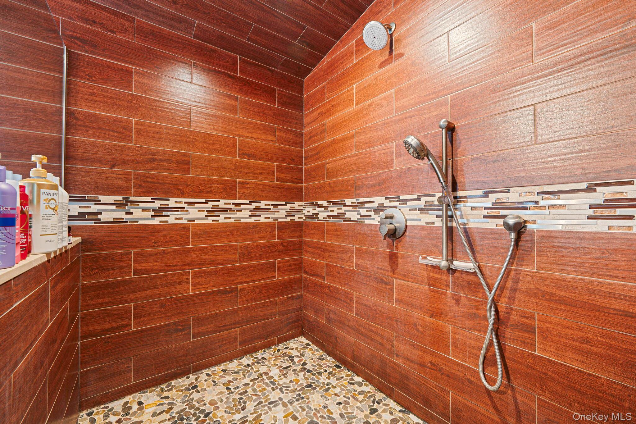 183 Old Country Road, Speonk, NY 11972