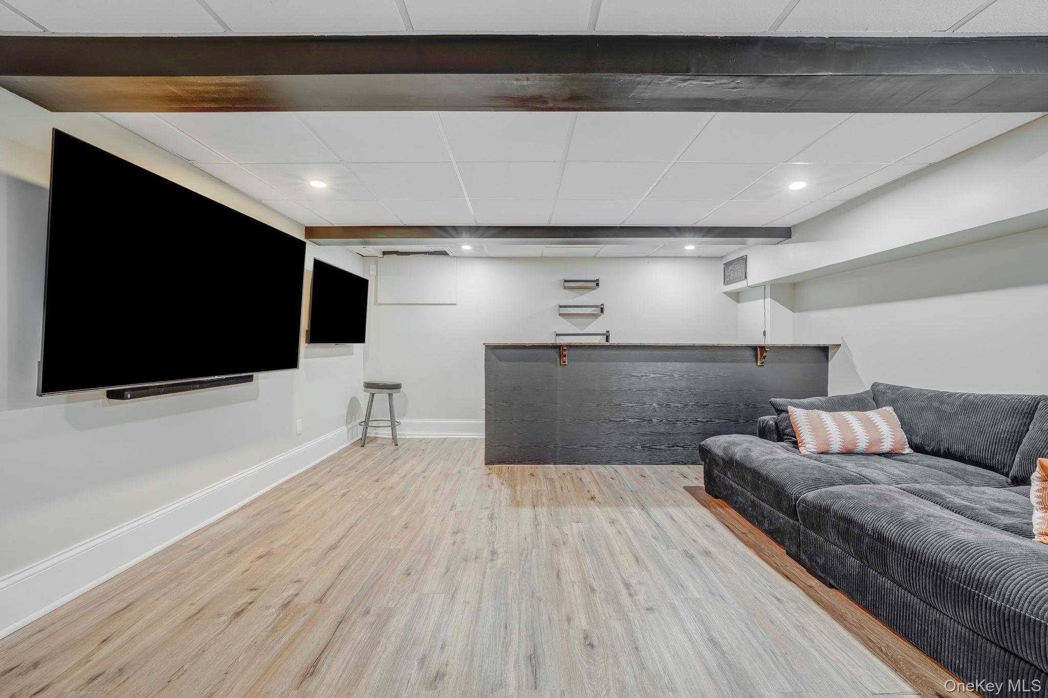 183 Old Country Road, Speonk, NY 11972