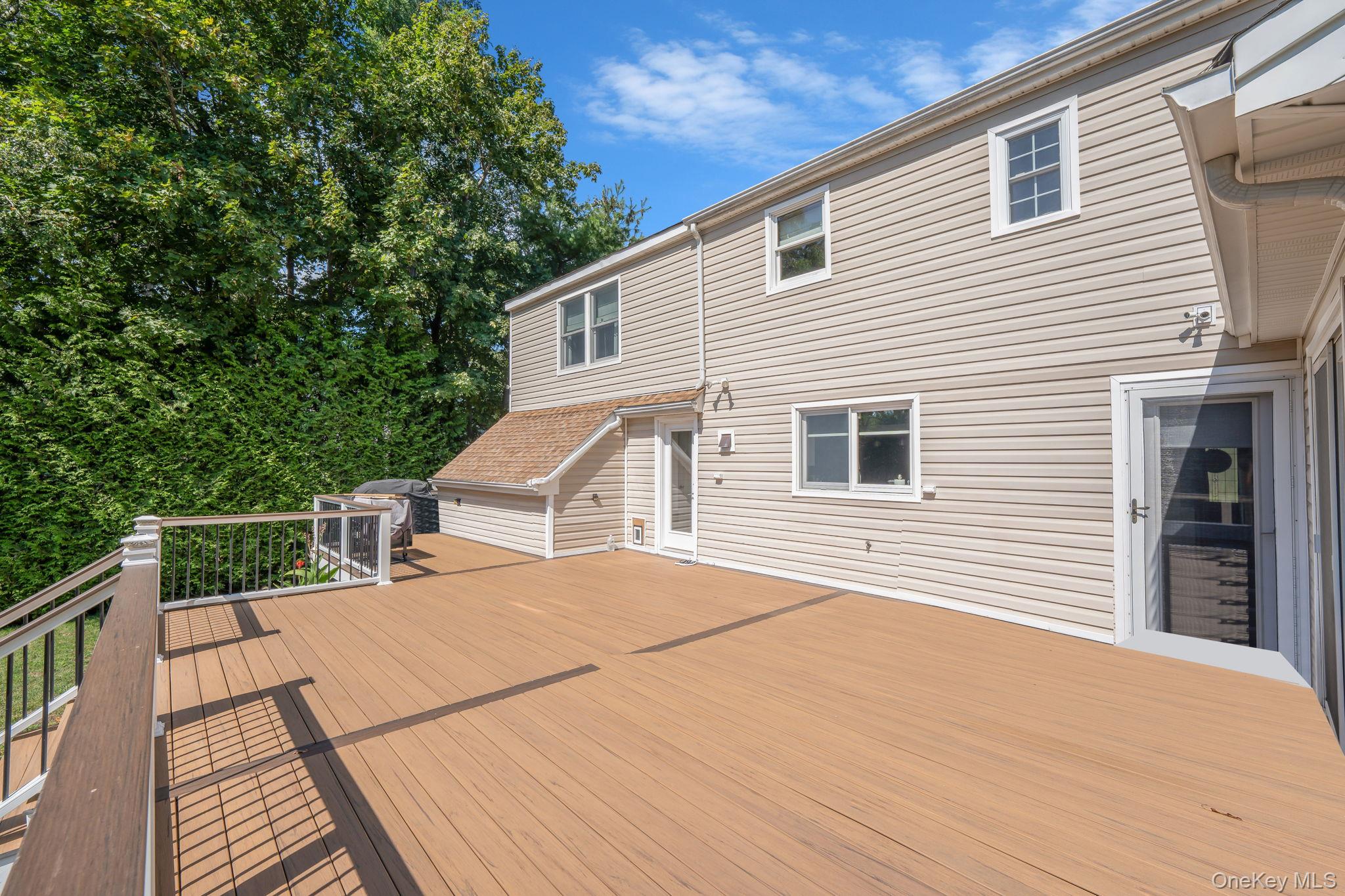 183 Old Country Road, Speonk, NY 11972