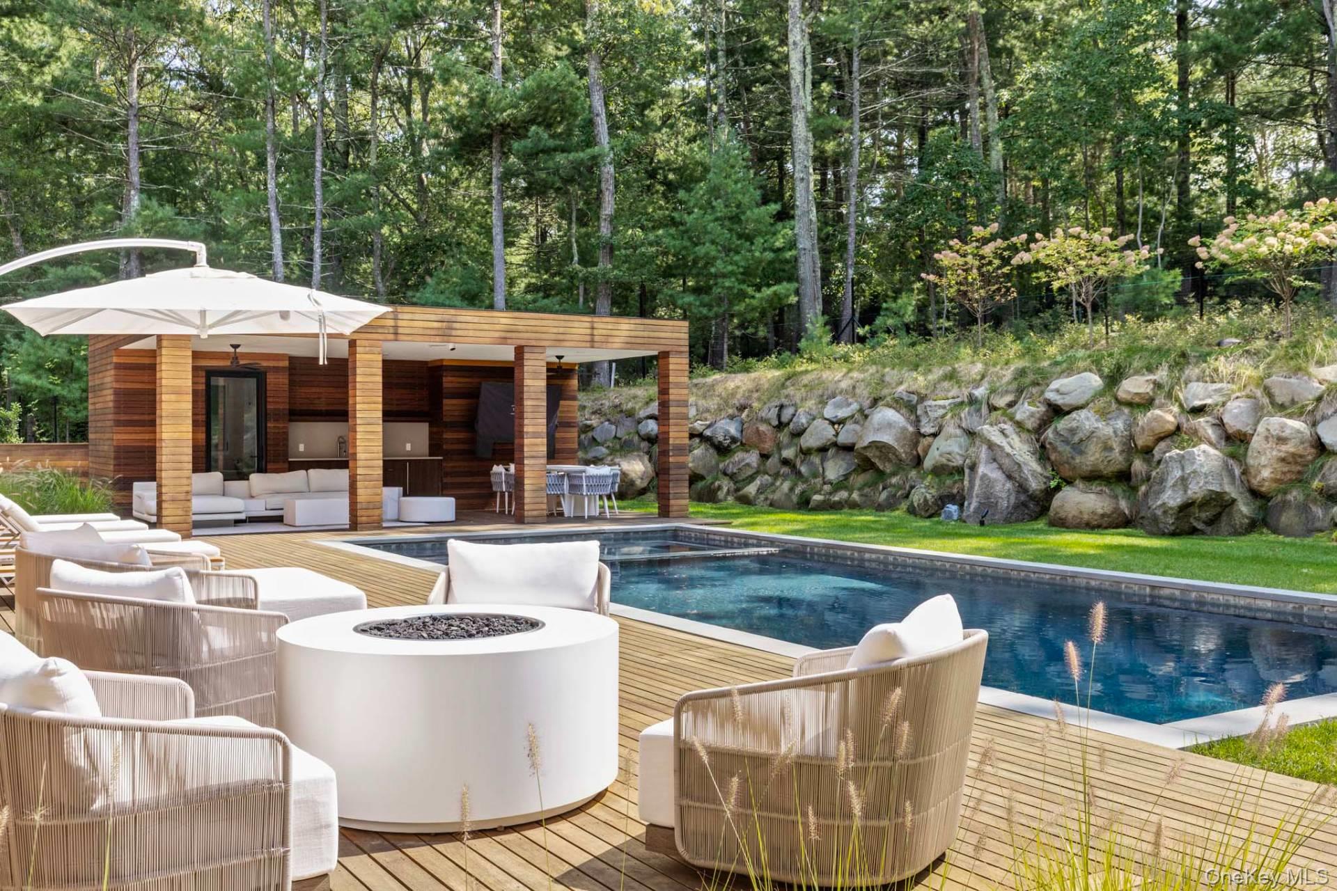 172 Old Northwest Road, East Hampton, NY 11937