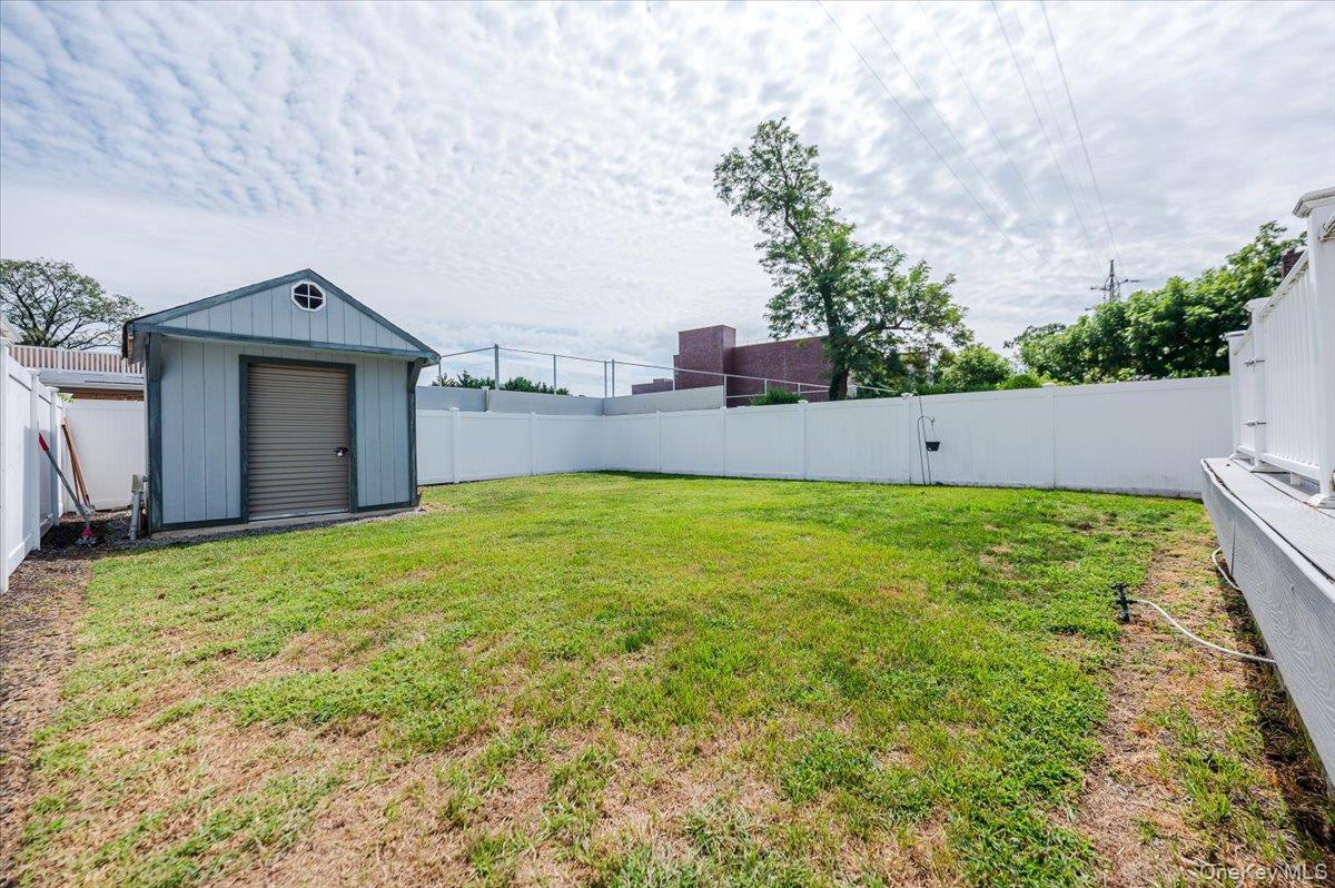 62 westcott, Inwood, NY 11096