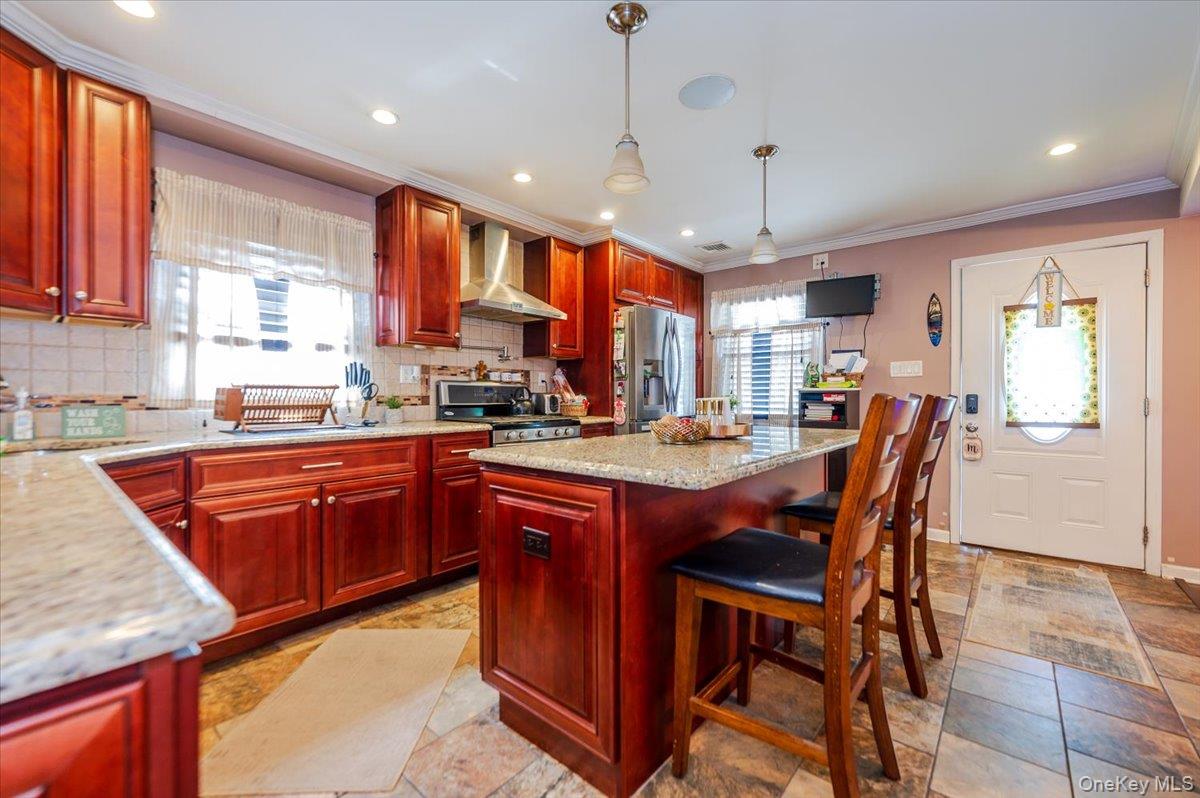 62 westcott, Inwood, NY 11096