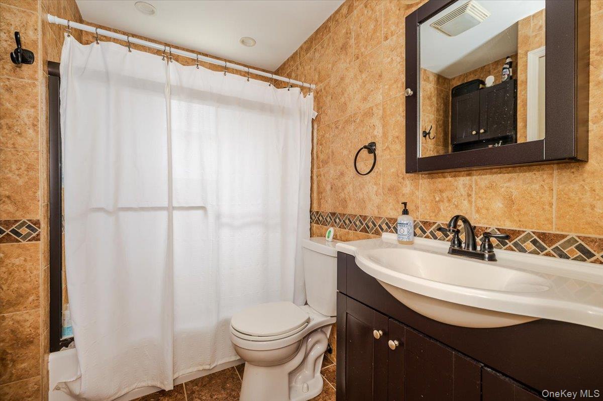 62 westcott, Inwood, NY 11096