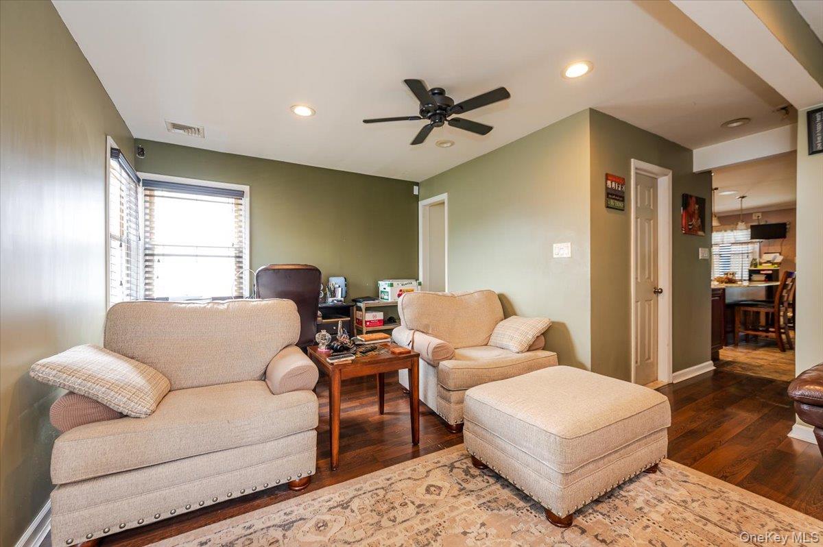 62 westcott, Inwood, NY 11096