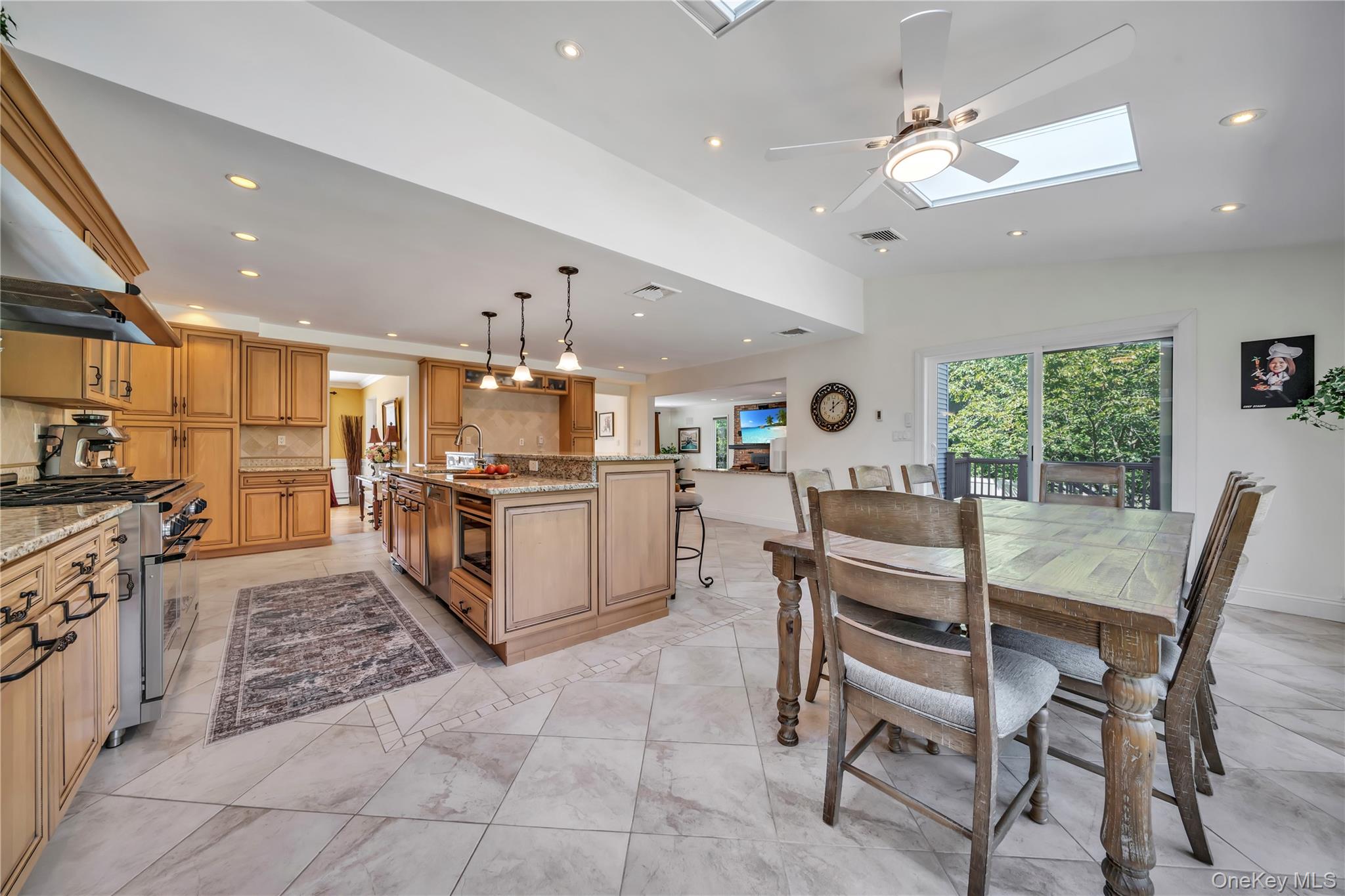 12 Snowdrop Drive, New City, NY 10956