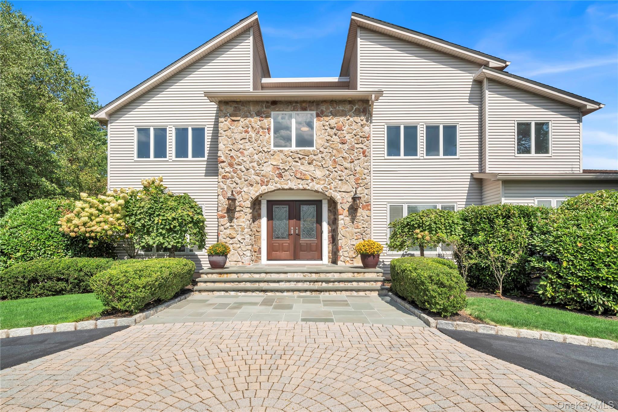 12 Snowdrop Drive, New City, NY 10956