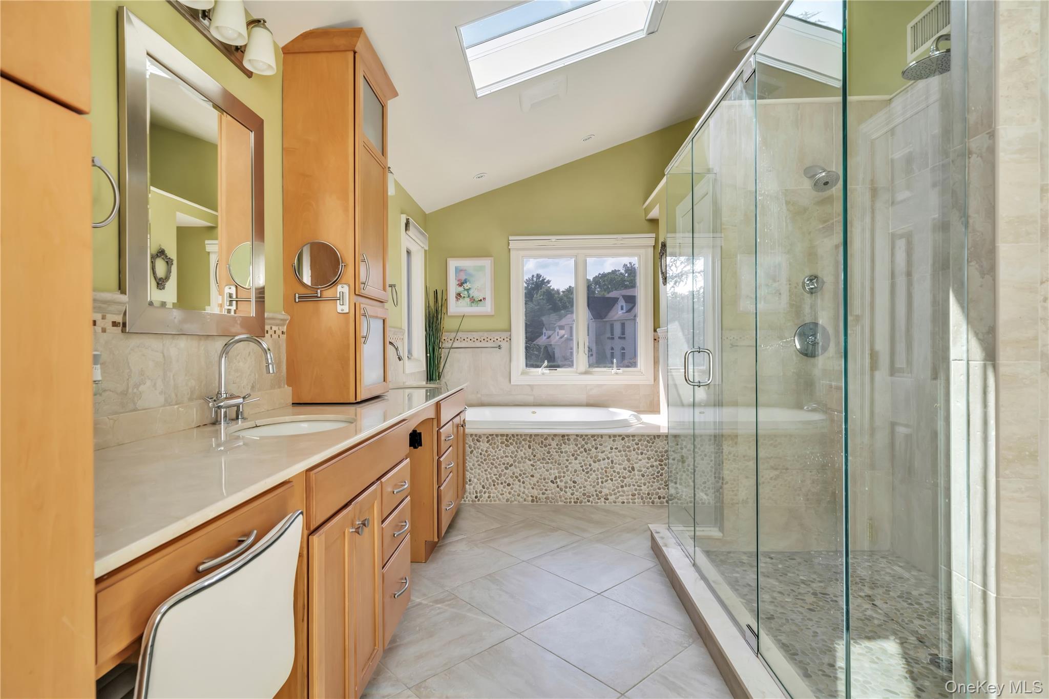 12 Snowdrop Drive, New City, NY 10956