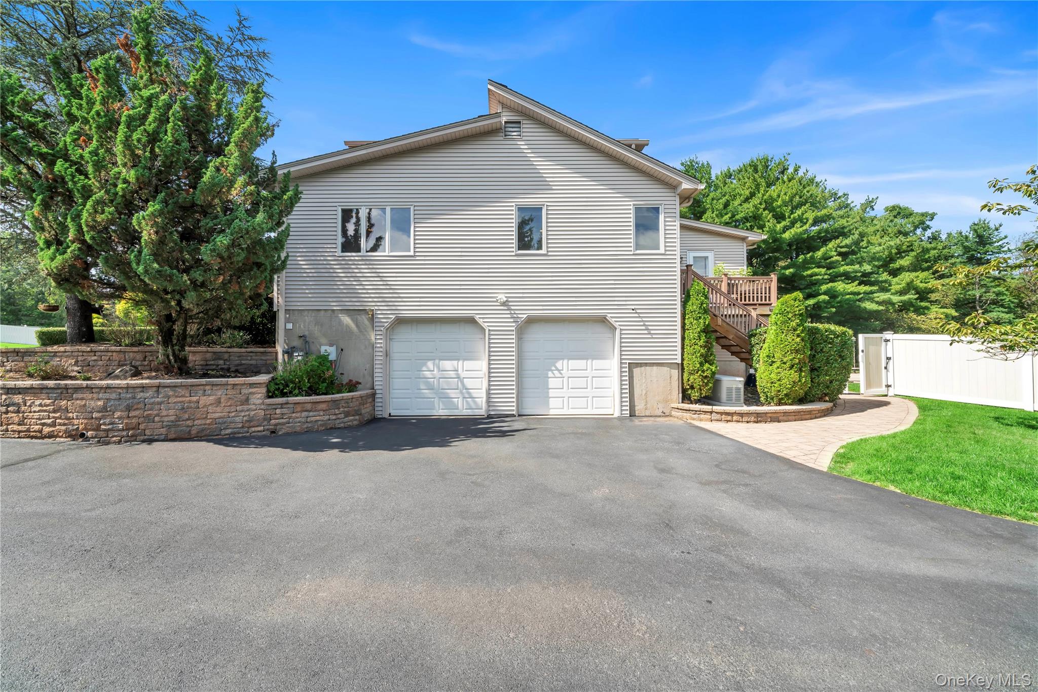 12 Snowdrop Drive, New City, NY 10956