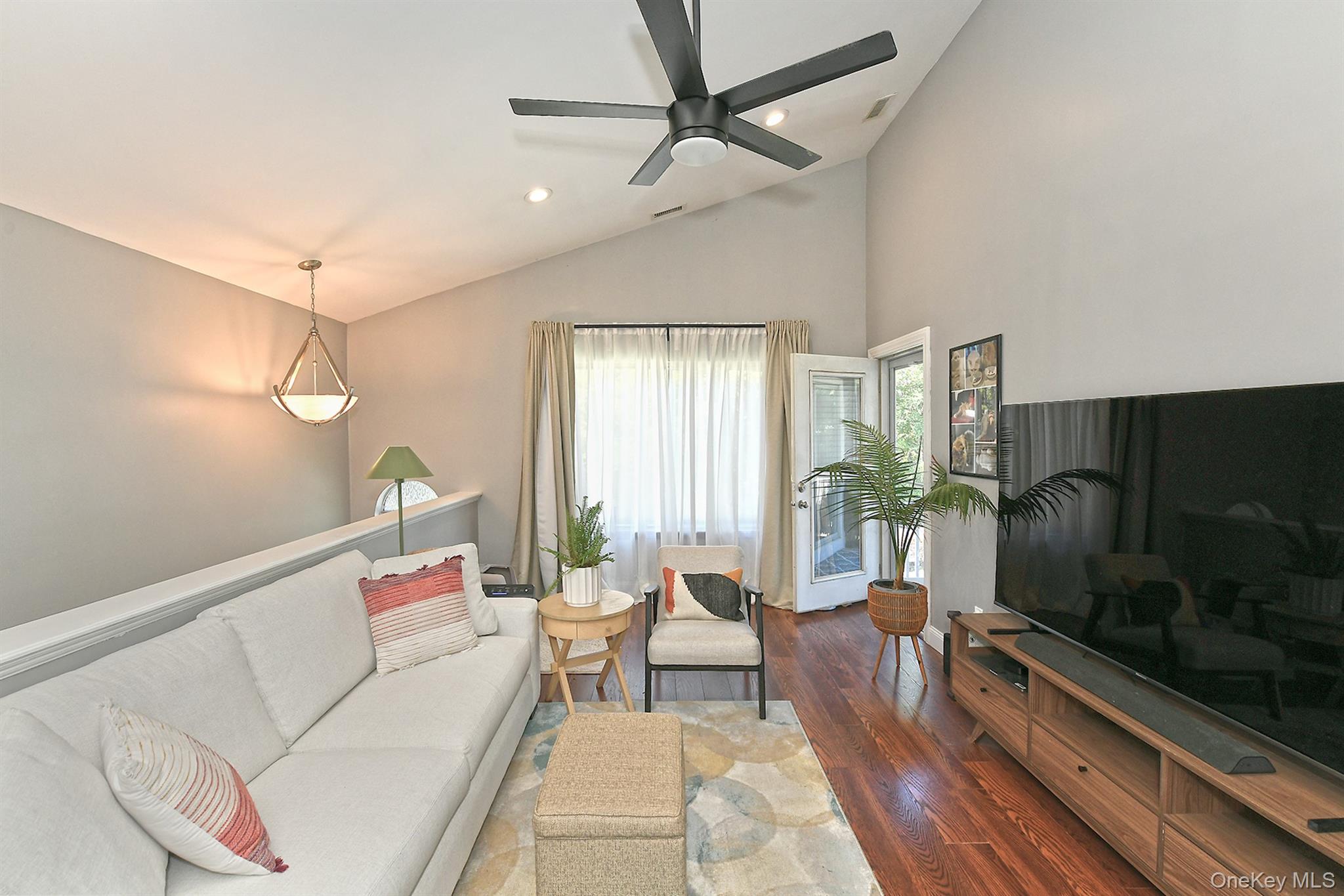 804 Birchwood Park Drive # 7, Middle Island, NY 11953