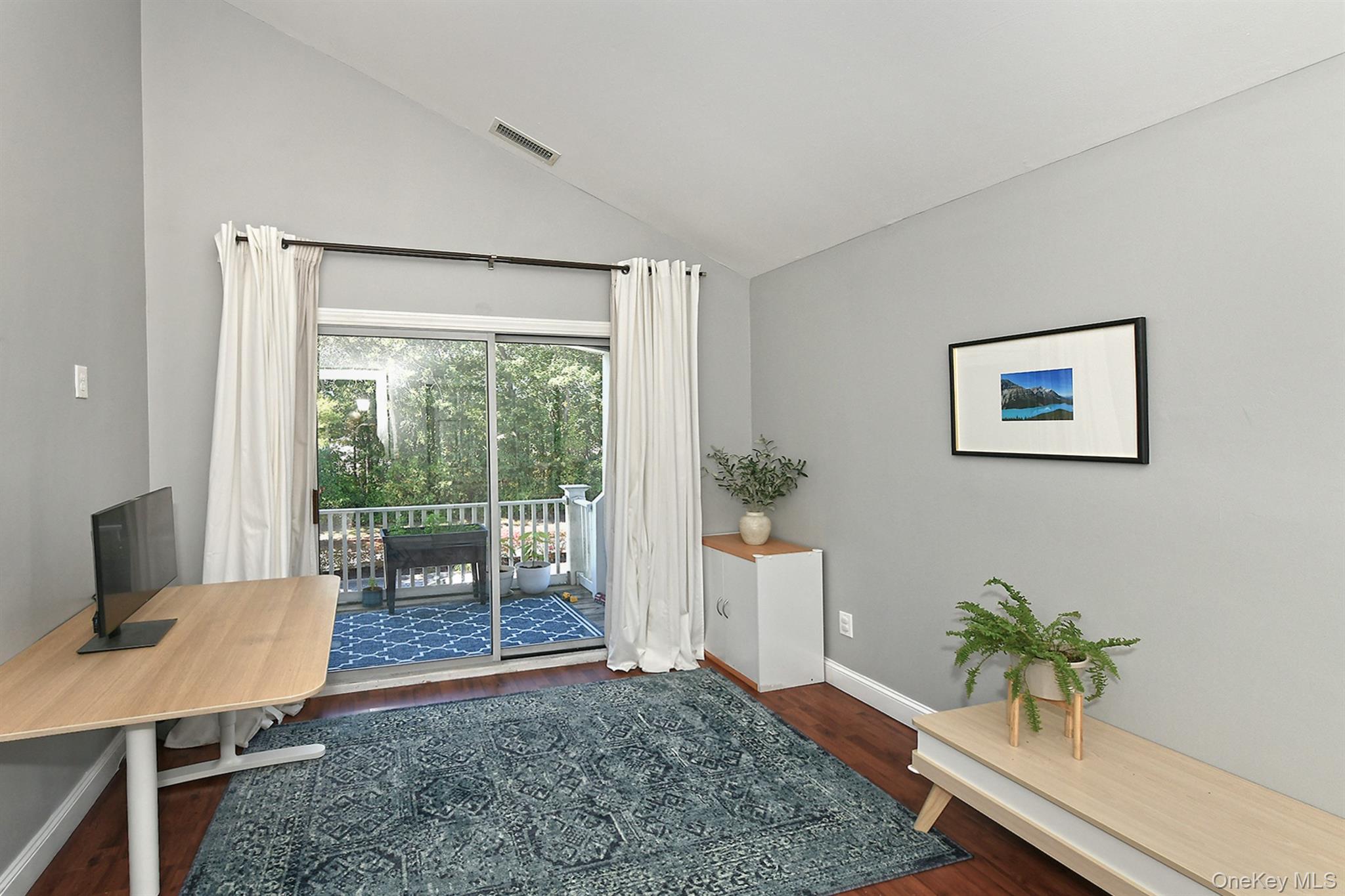 804 Birchwood Park Drive # 7, Middle Island, NY 11953