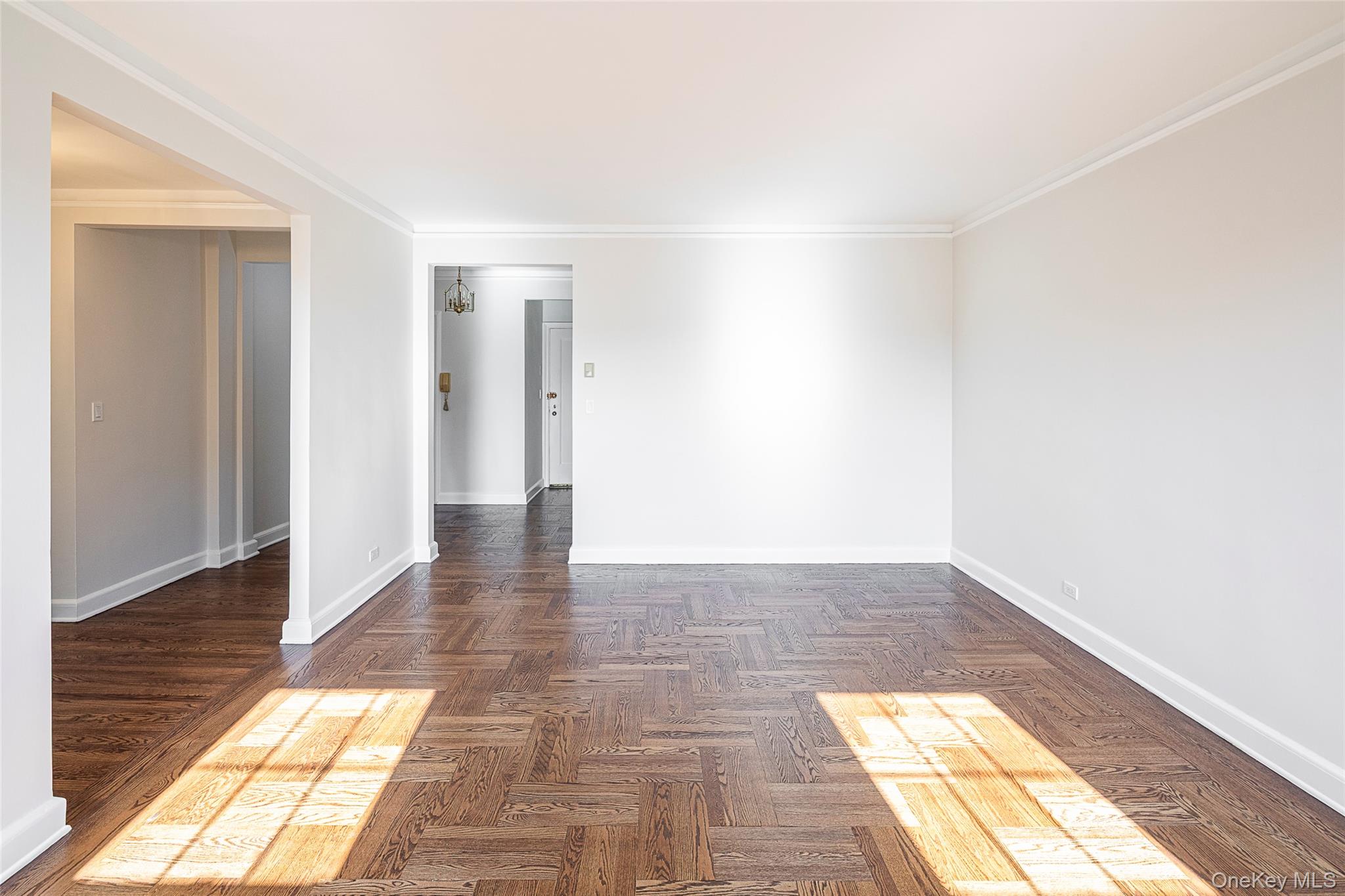 6 Midland Gardens # 4B, Bronxville, NY 10708