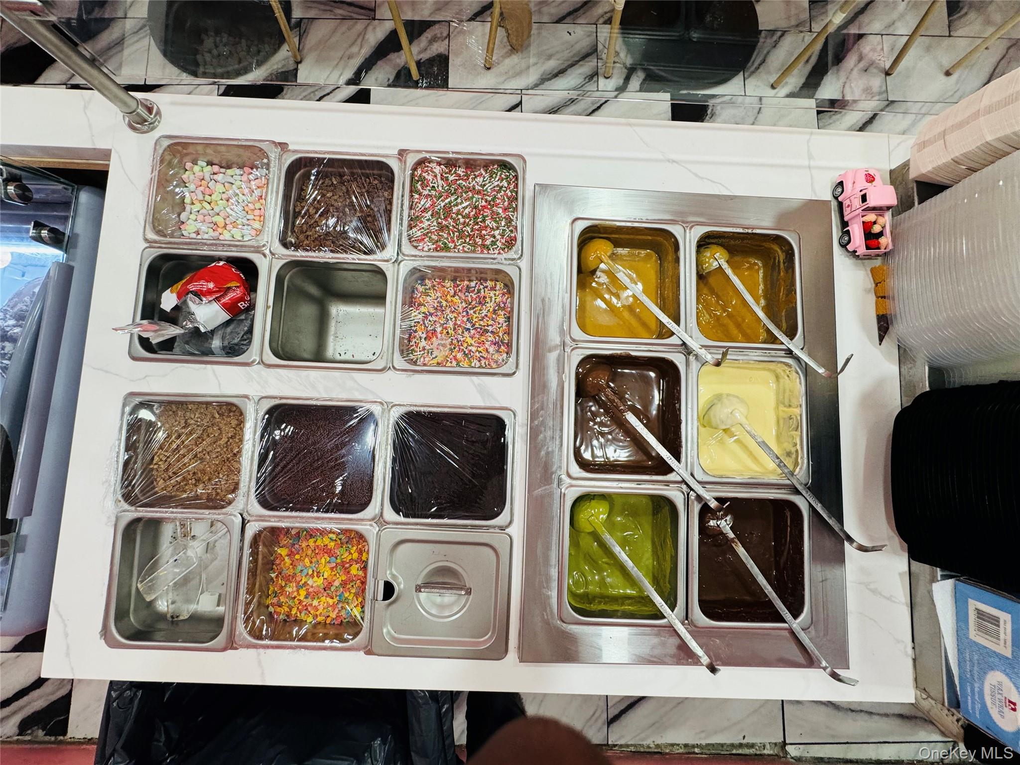 1656 broadway, New York (Manhattan), NY 10019