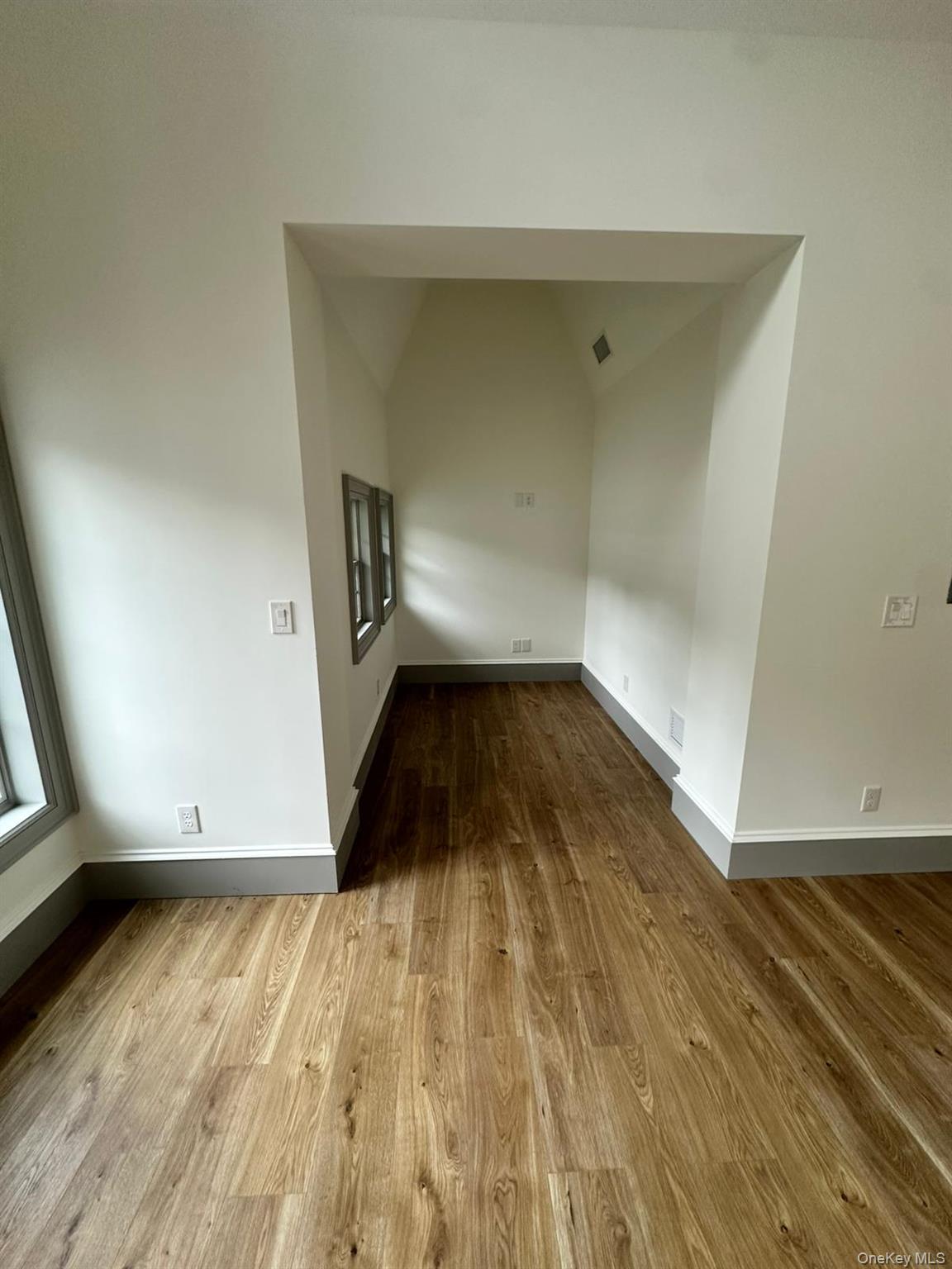 194 NY 17, Tuxedo Park, NY 10987