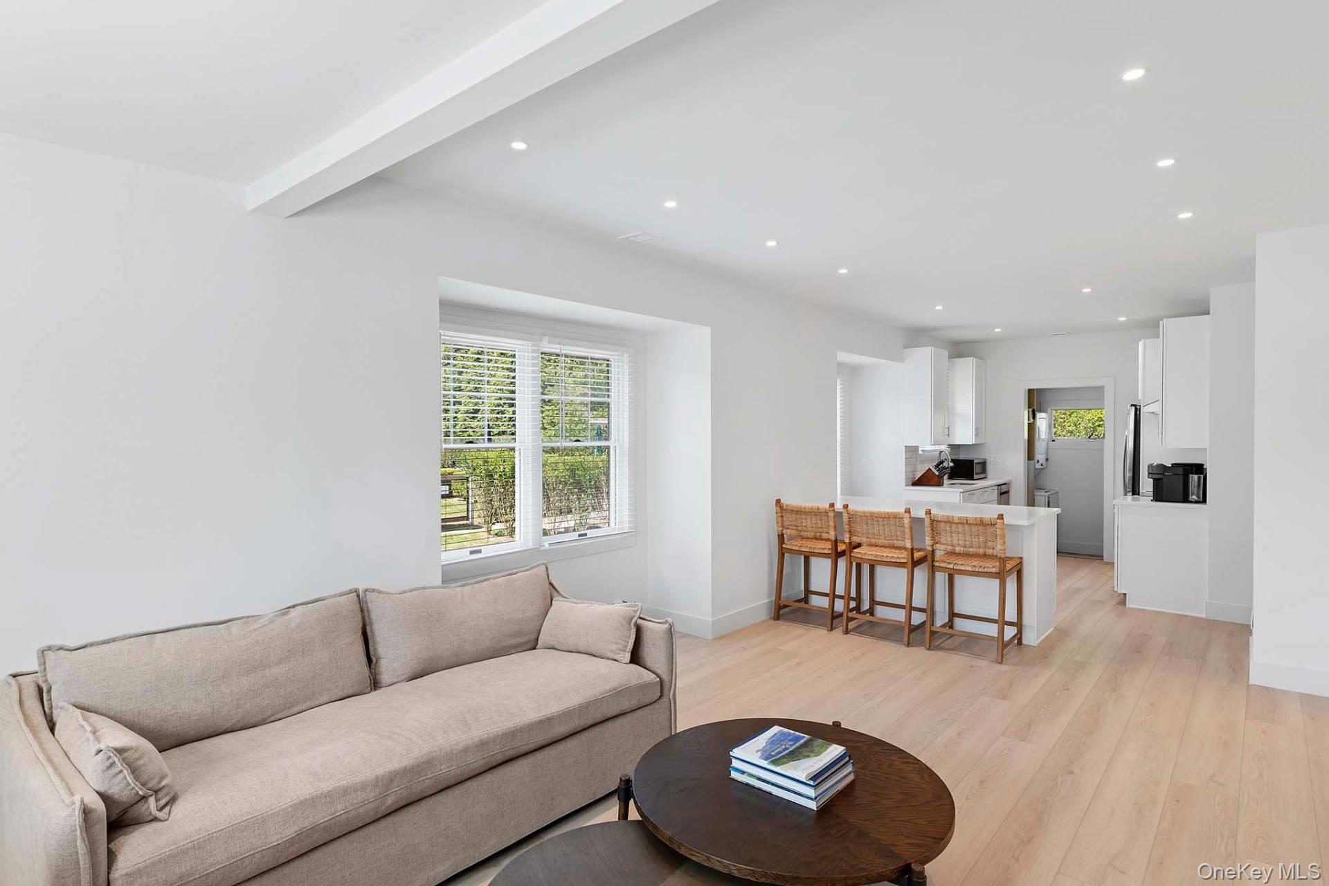 19 John Street, Southampton, NY 11968