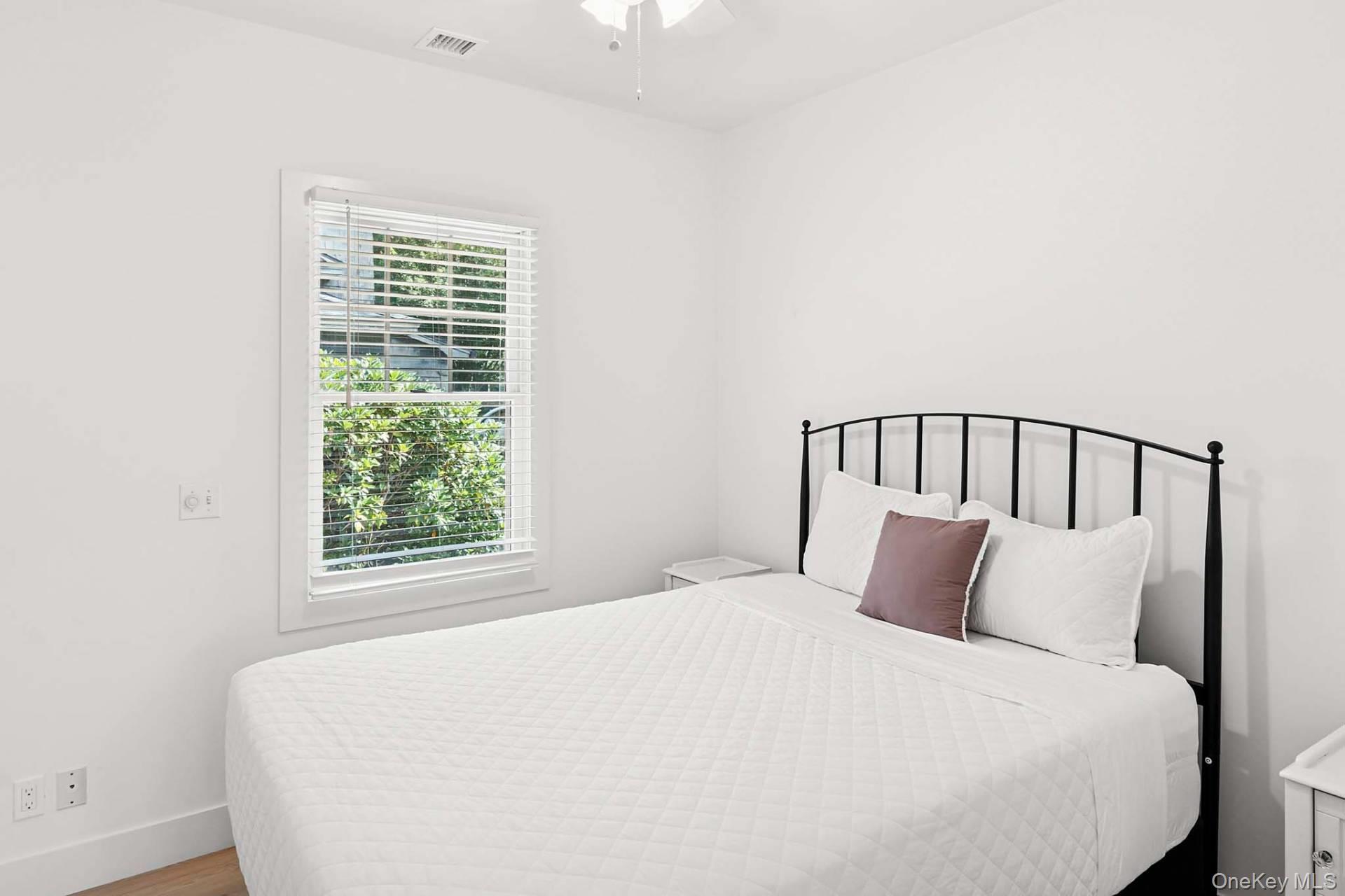 19 John Street, Southampton, NY 11968