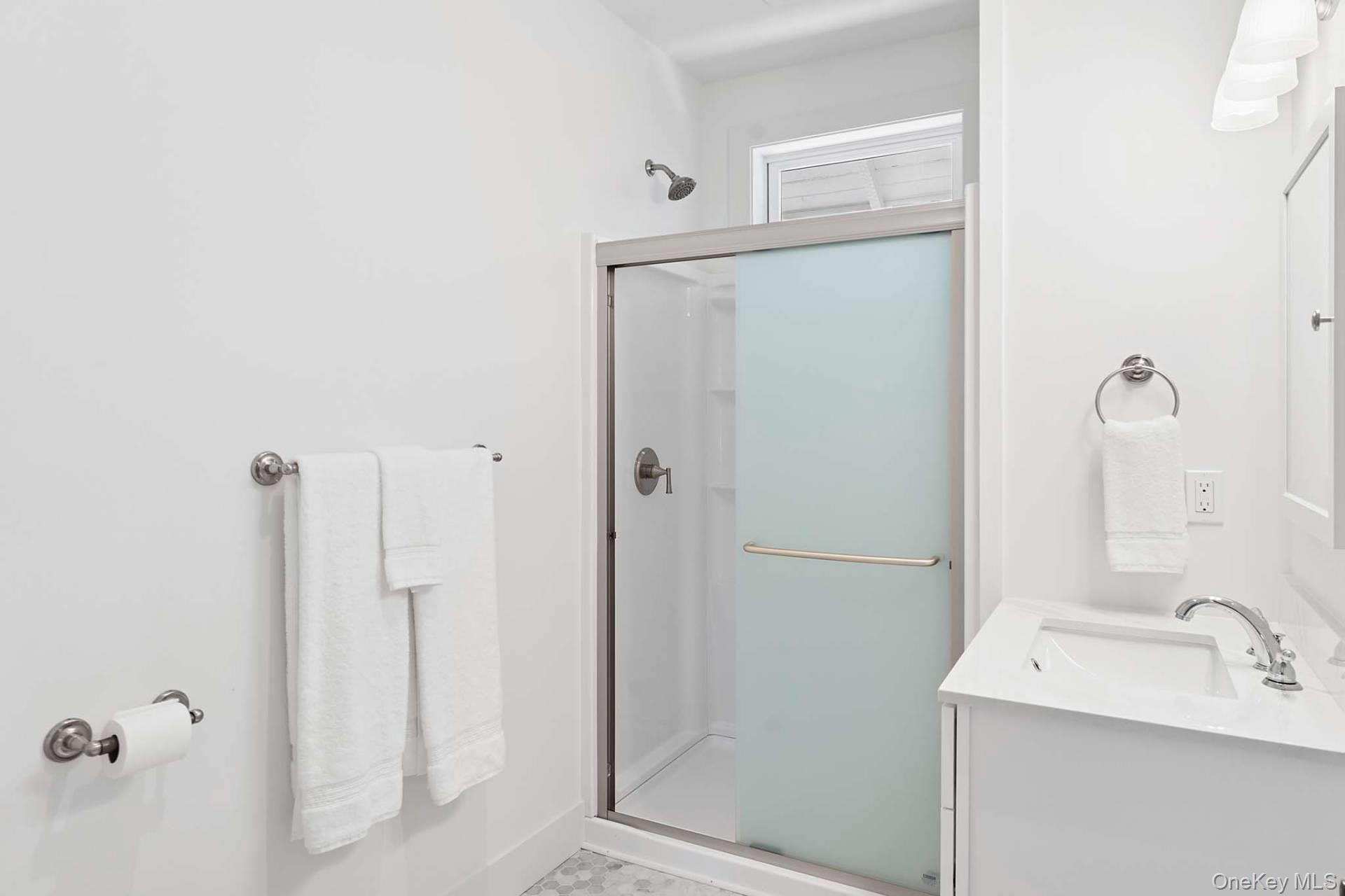 19 John Street, Southampton, NY 11968