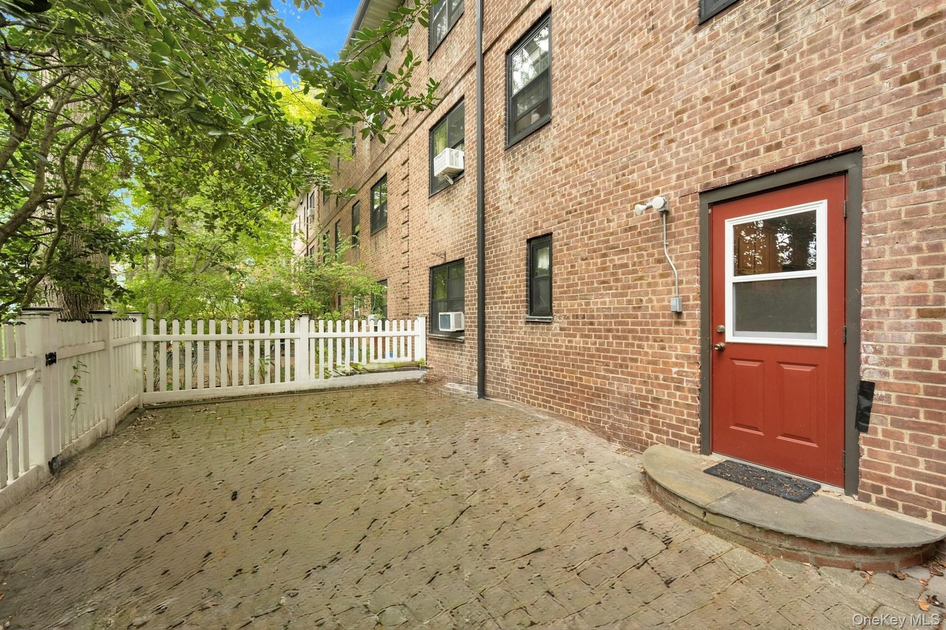 6 Manchester Road # 1, Eastchester, NY 10709