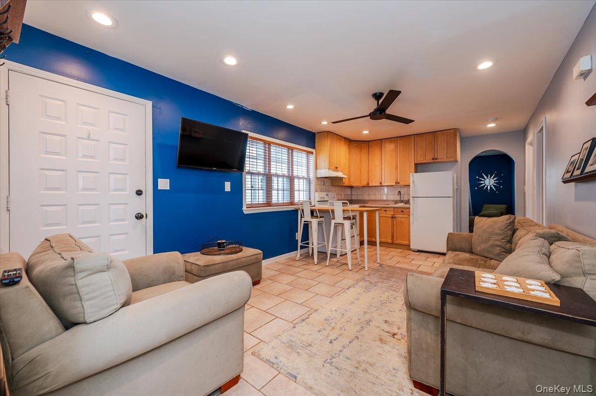 82 Tennessee Avenue, Long Beach, NY 11561