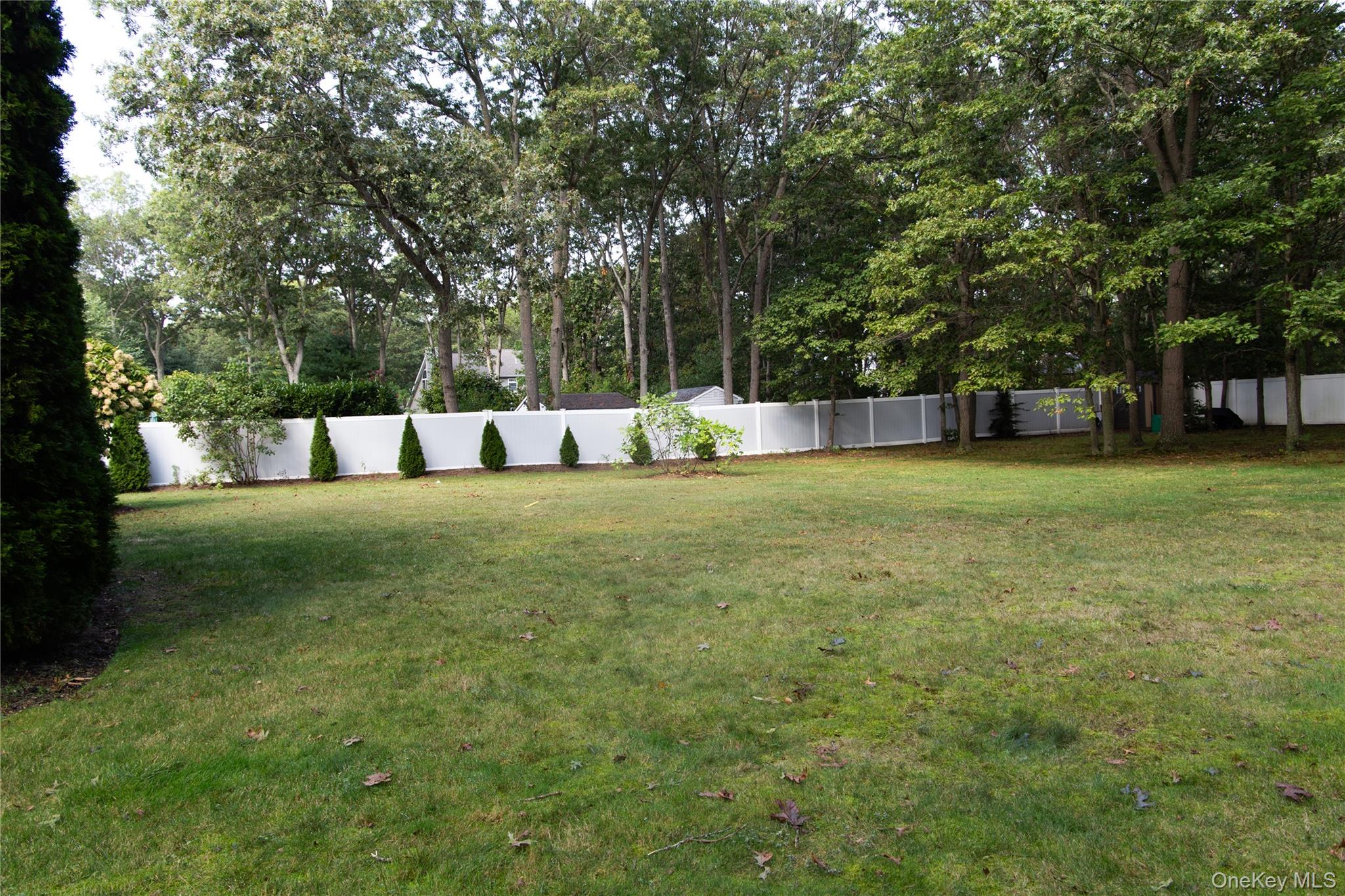 7 Tallmadge Trail, Miller Place, NY 11764