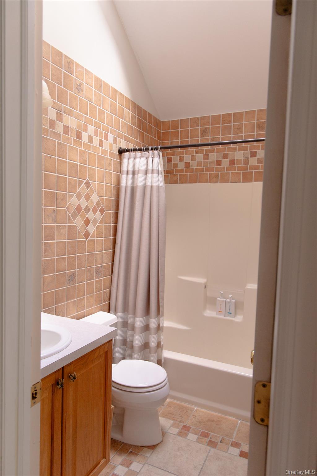 7 Tallmadge Trail, Miller Place, NY 11764