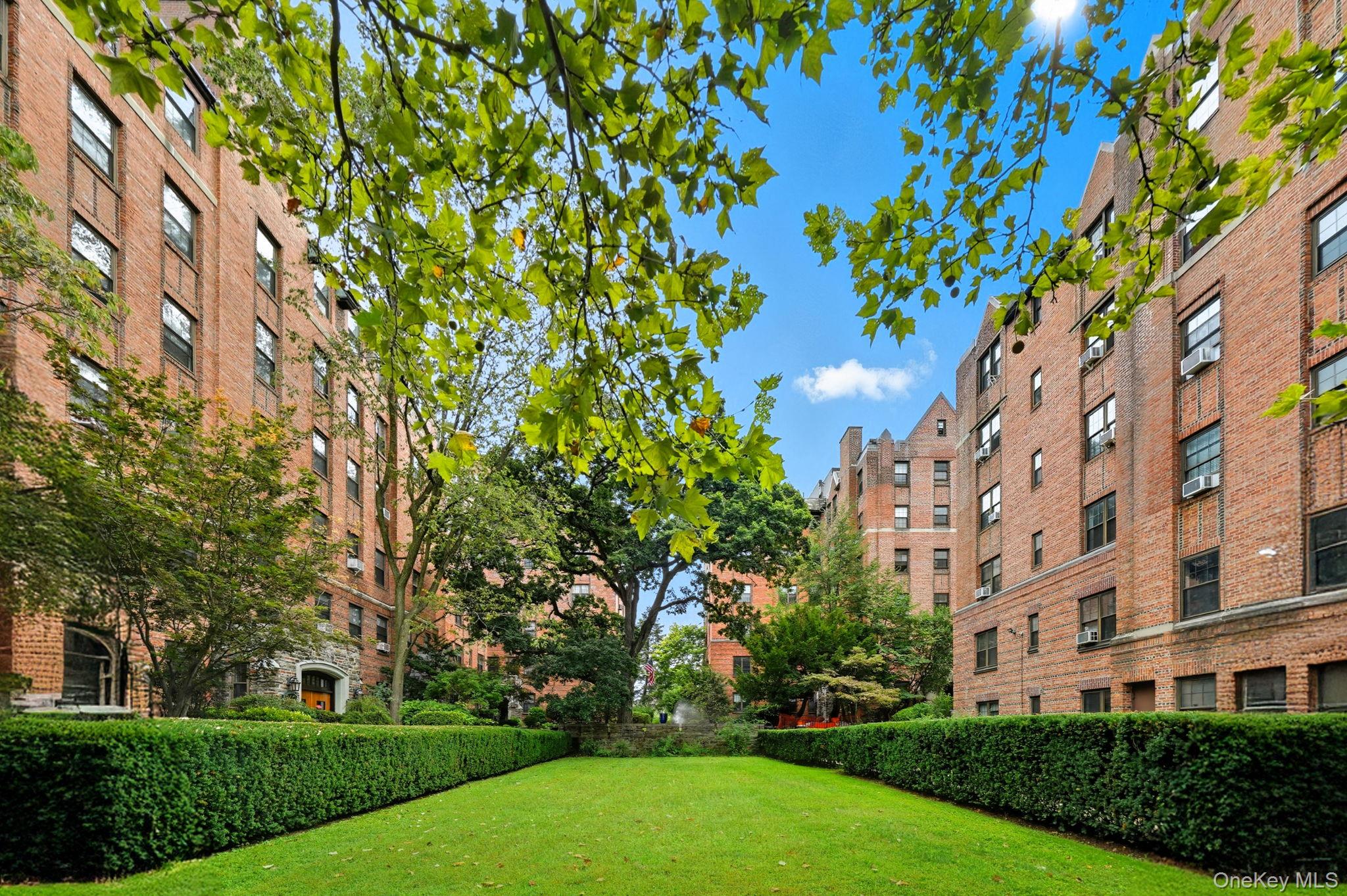 830 Bronx River Road # 5A, Bronxville, NY 10708