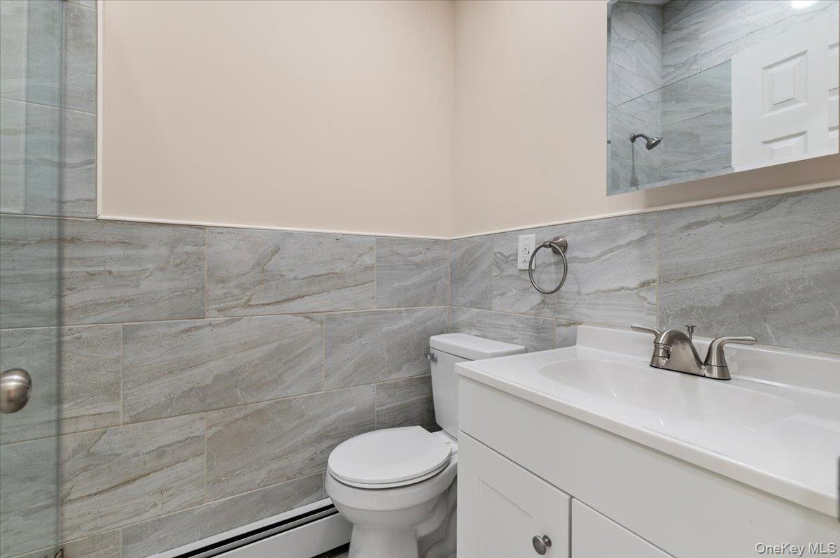 6 Nowick Lane, Smithtown, NY 11787