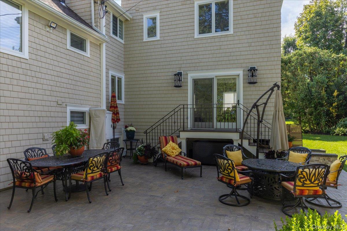 41 Birch Street, Port Washington, NY 11050