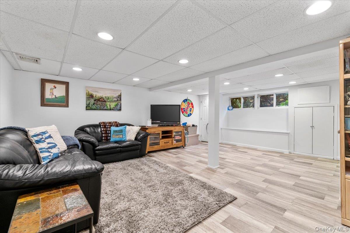 2 Doone Drive, Syosset, NY 11791