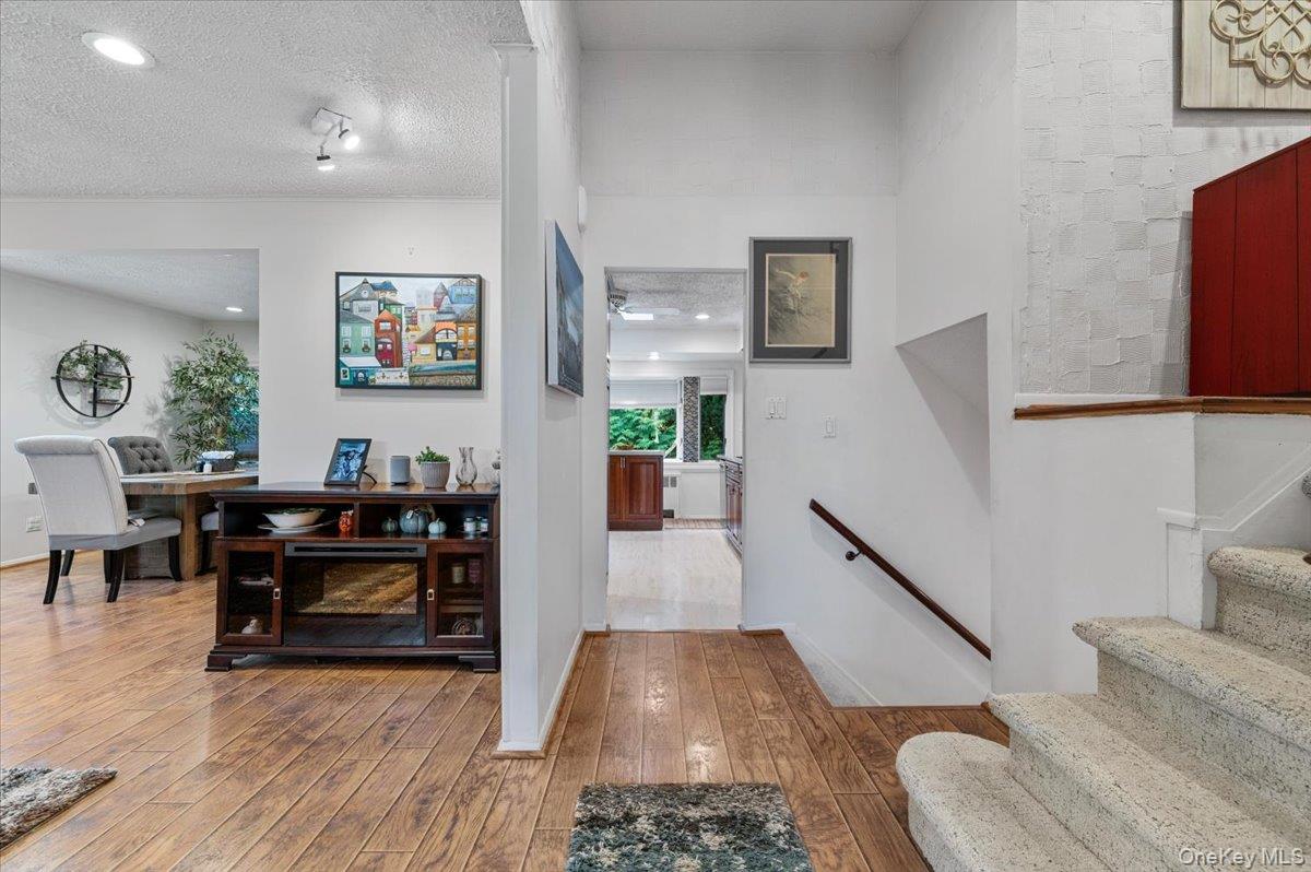 2 Doone Drive, Syosset, NY 11791