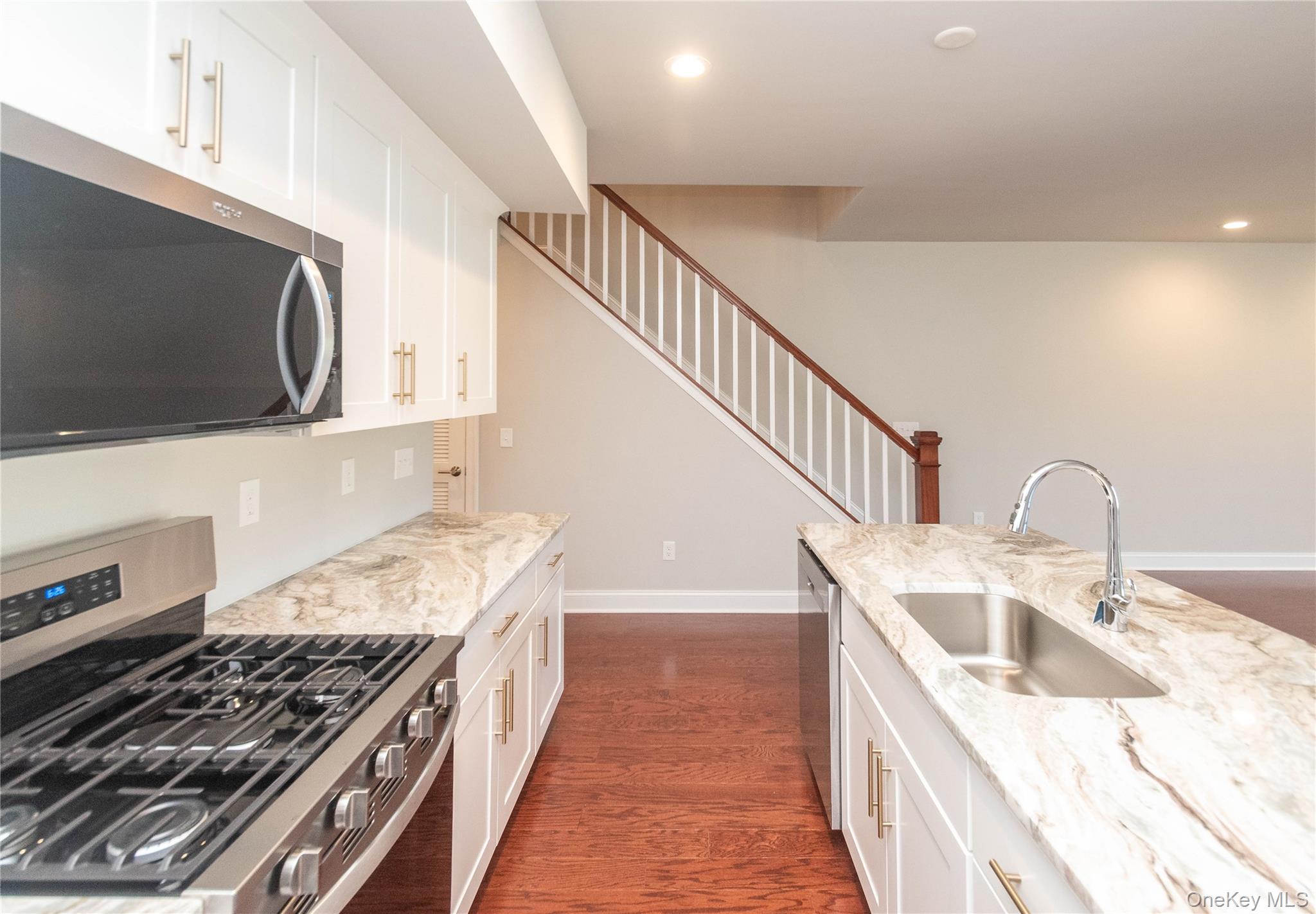 128 Hudson View Terrace, Hyde Park, NY 12538