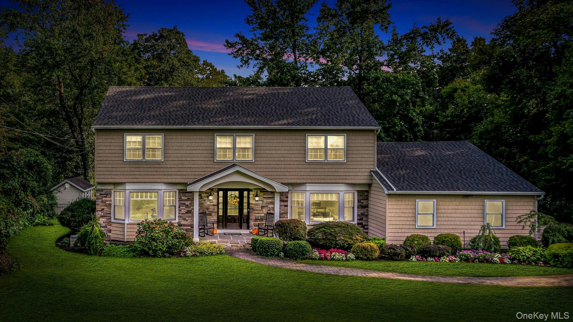 18 Norma Lane, Dix Hills, NY 11746