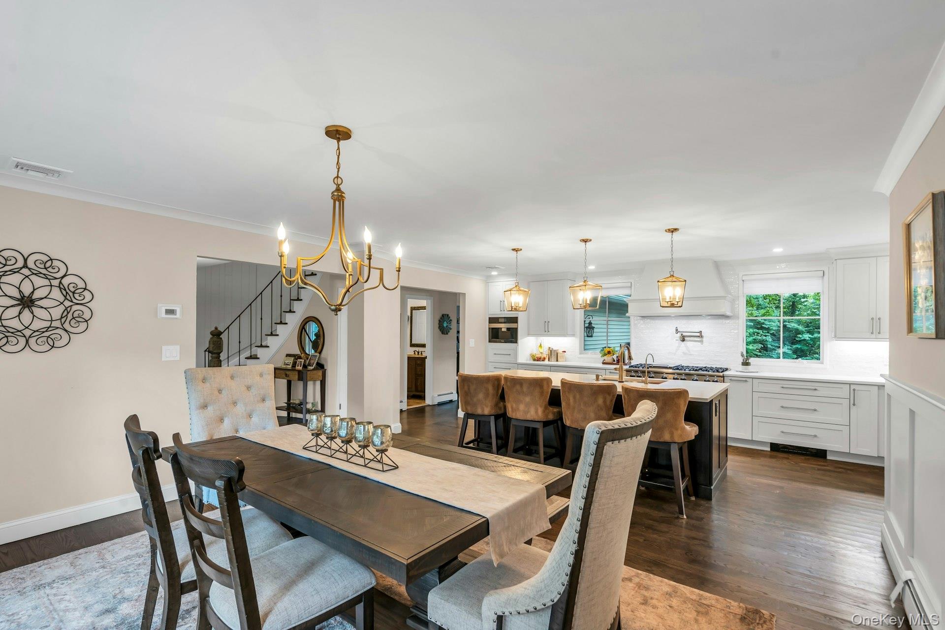 18 Norma Lane, Dix Hills, NY 11746