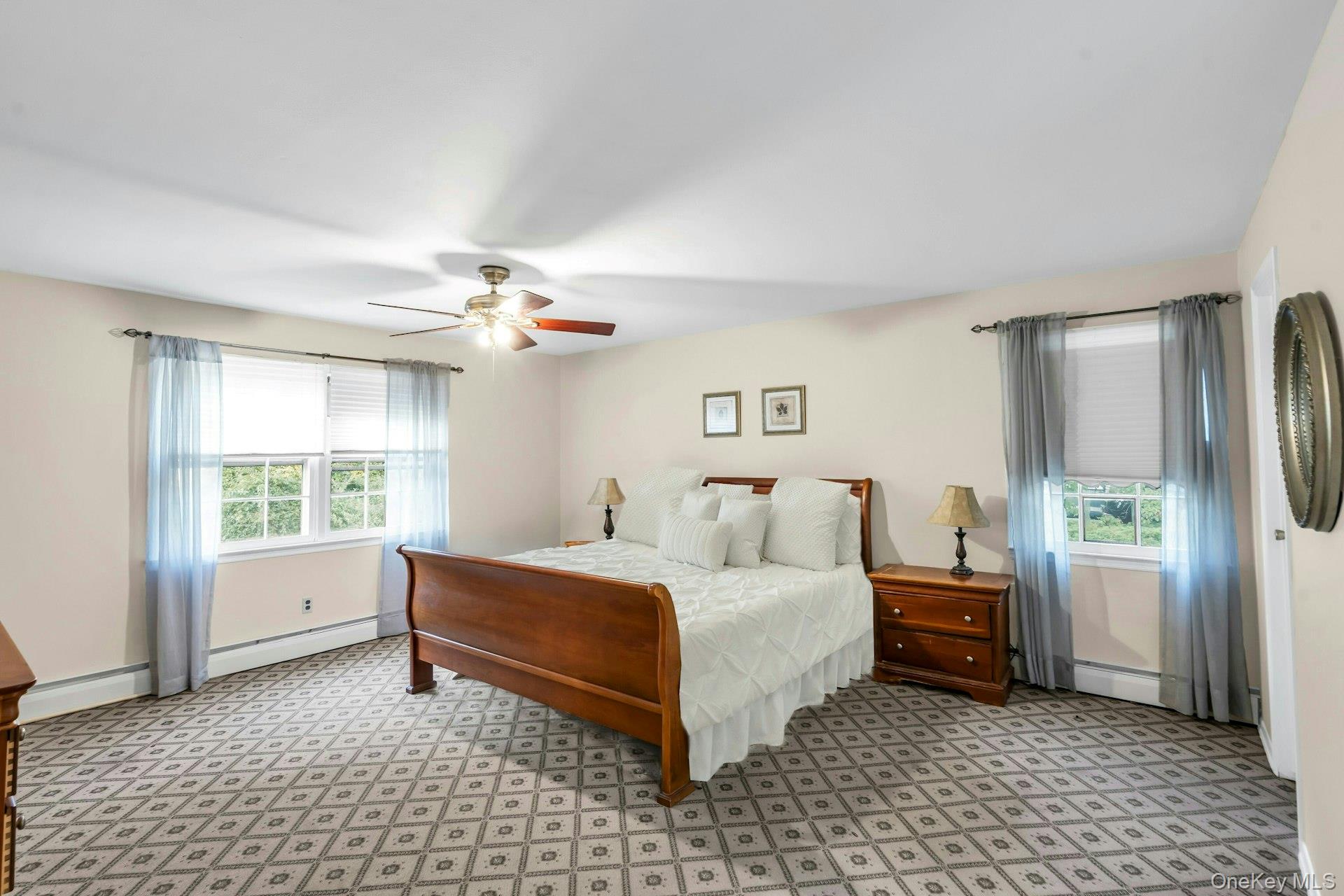 18 Norma Lane, Dix Hills, NY 11746