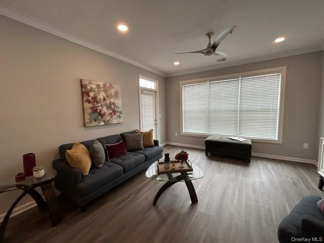 616 Charles Pond Drive # 616, Coram, NY 11727