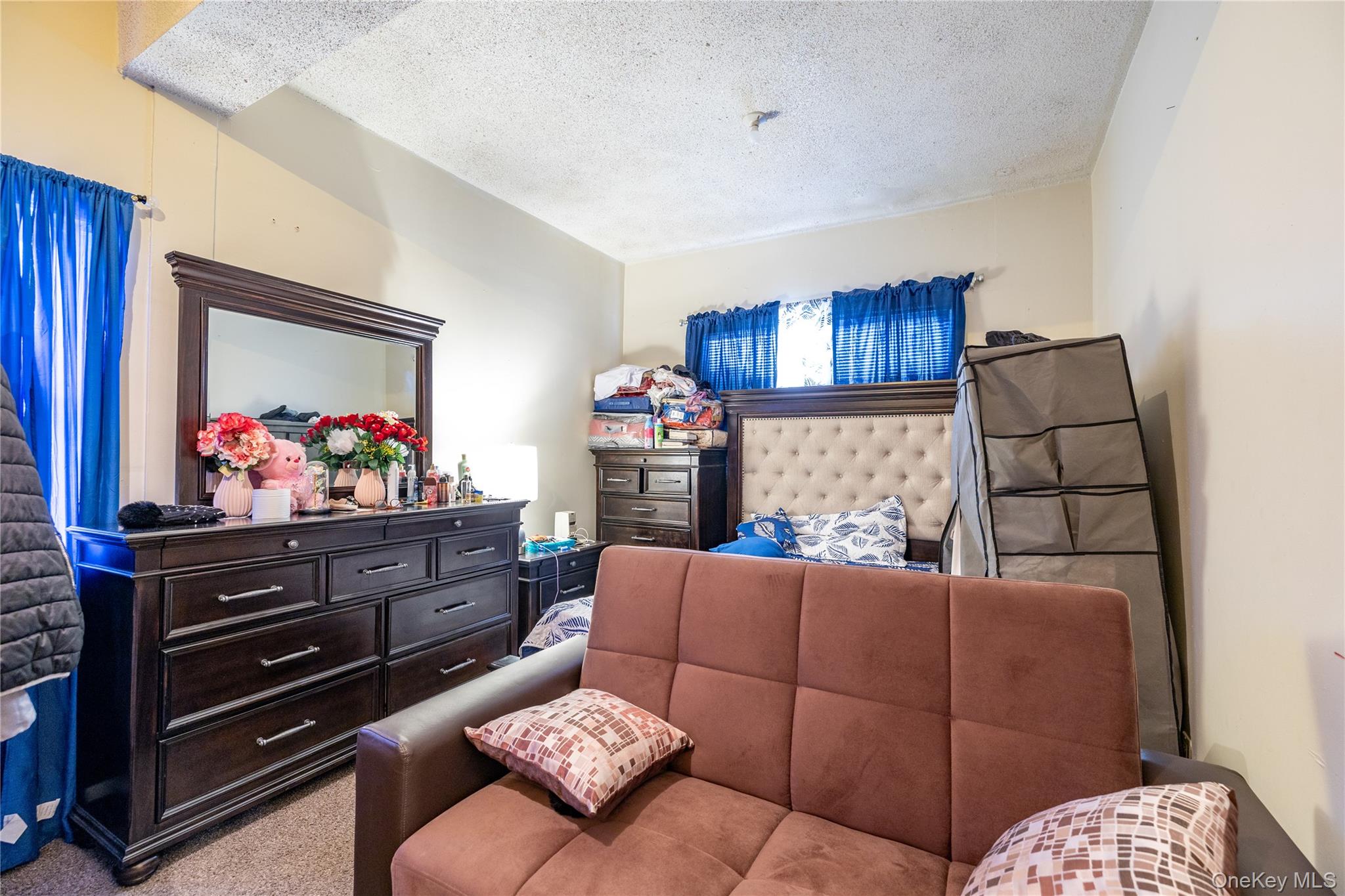 186-02 Foch Boulevard, Saint Albans, NY 11412