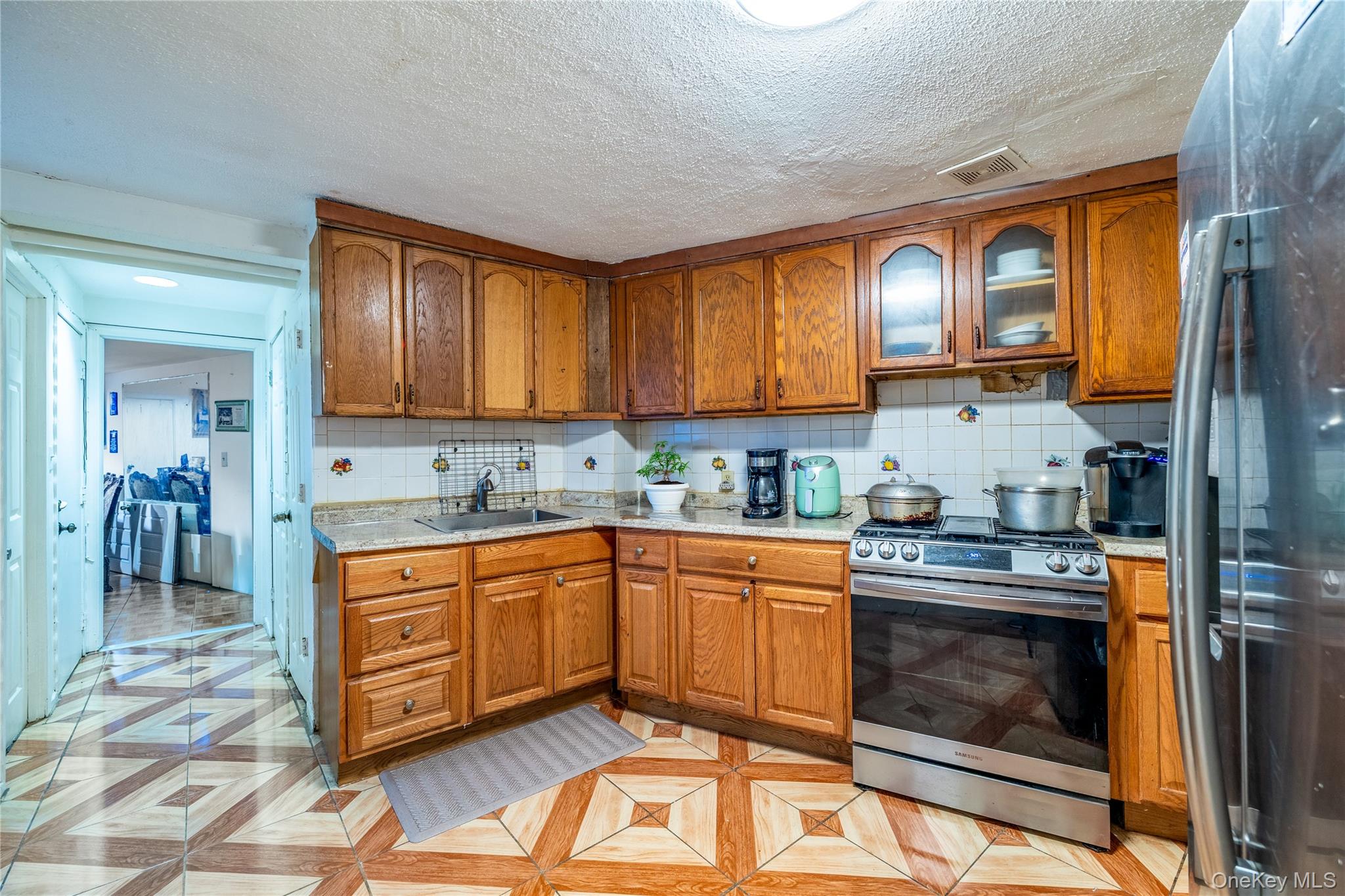 186-02 Foch Boulevard, Saint Albans, NY 11412