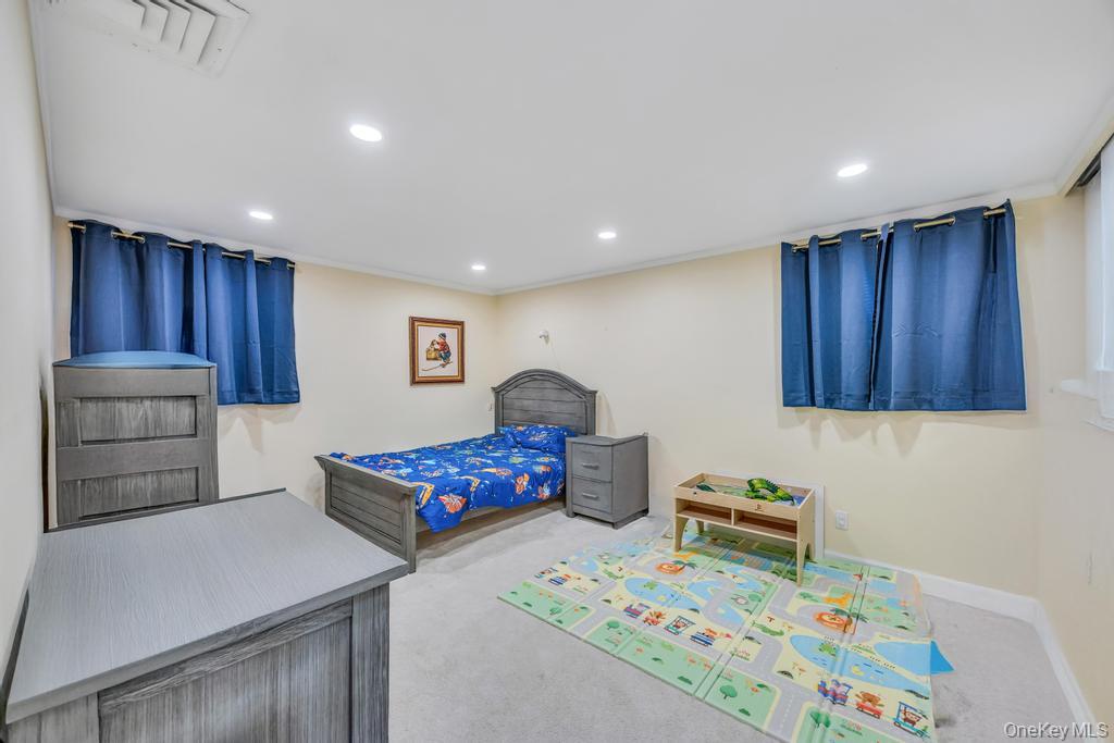 377 Clearmeadow Drive, East Meadow, NY 11554