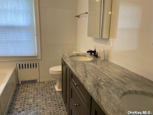 803 Barberry Lane, Woodsburgh, NY 11598