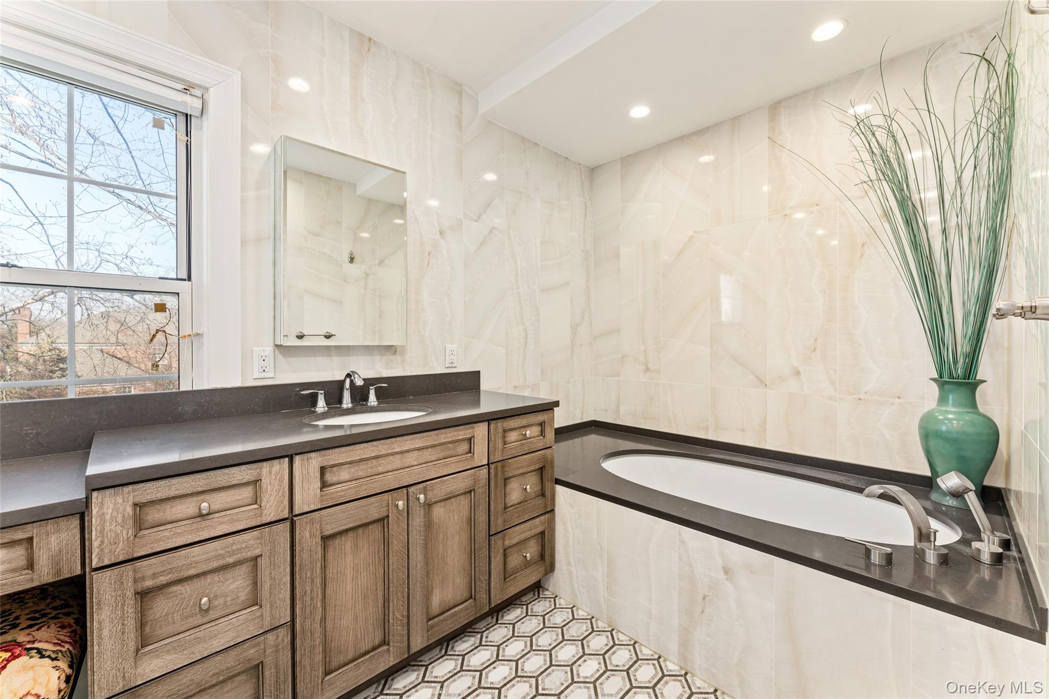 803 Barberry Lane, Woodsburgh, NY 11598