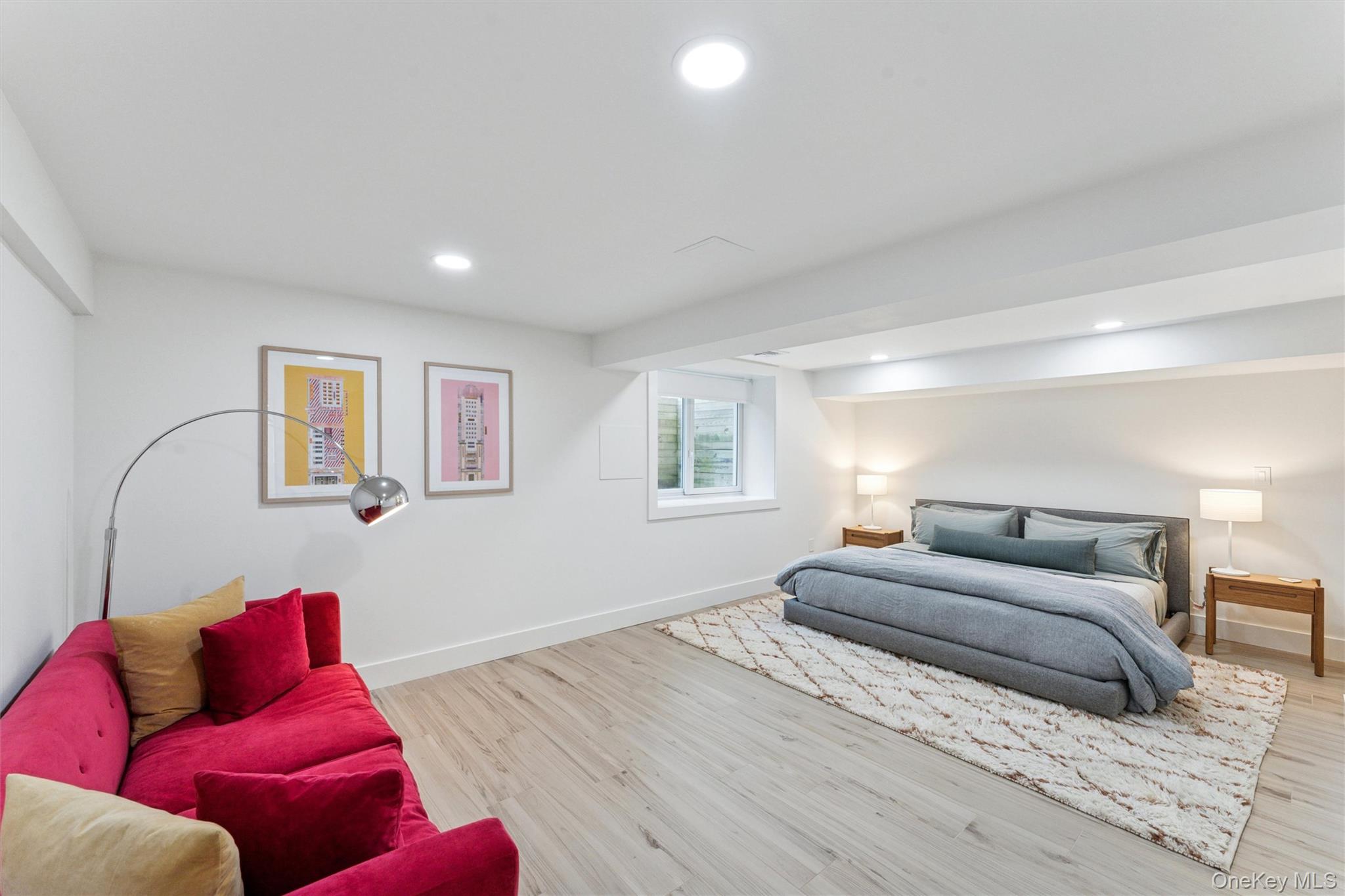 8 Deer Path, Quogue, NY 11959