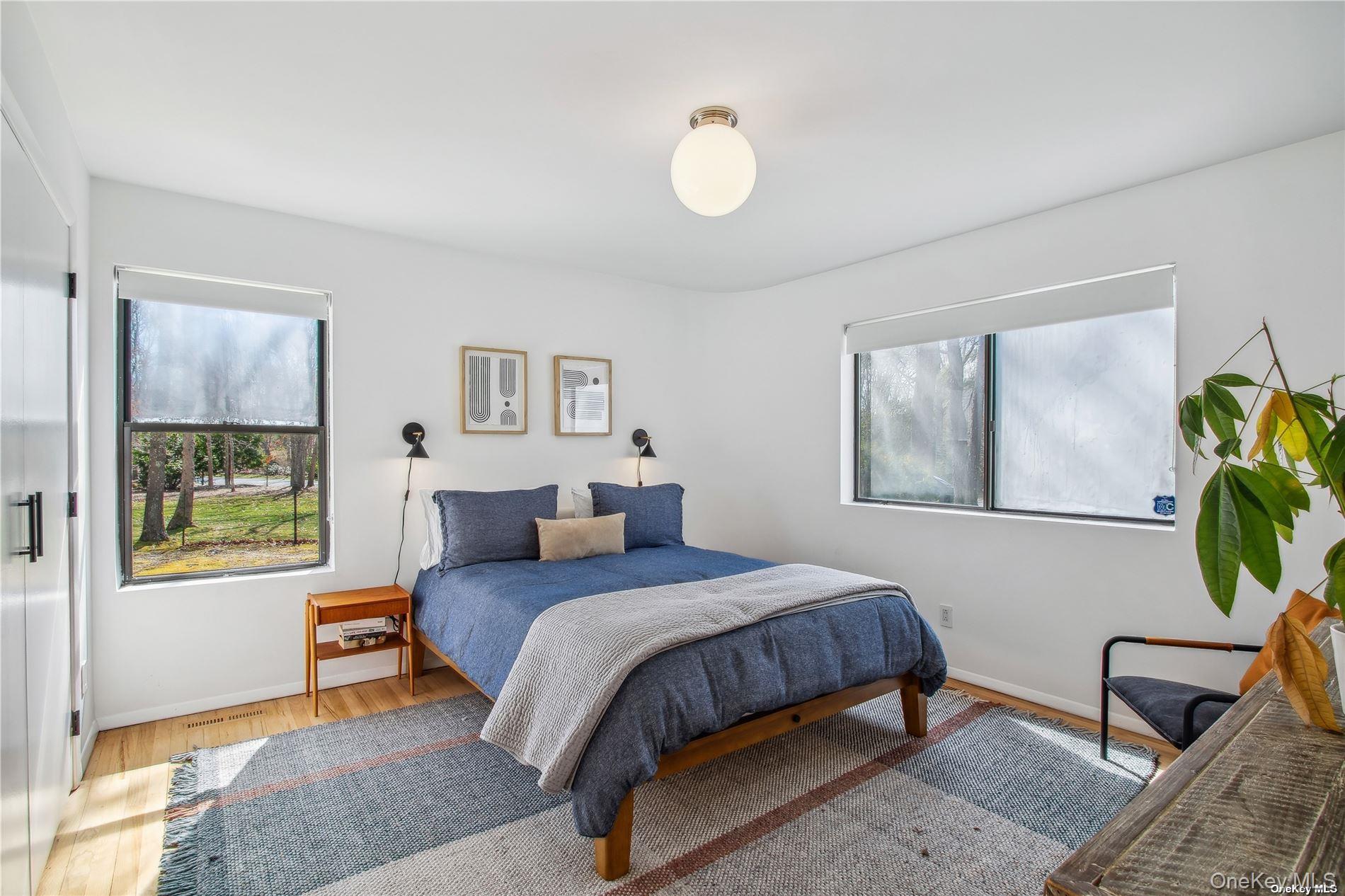 8 Deer Path, Quogue, NY 11959