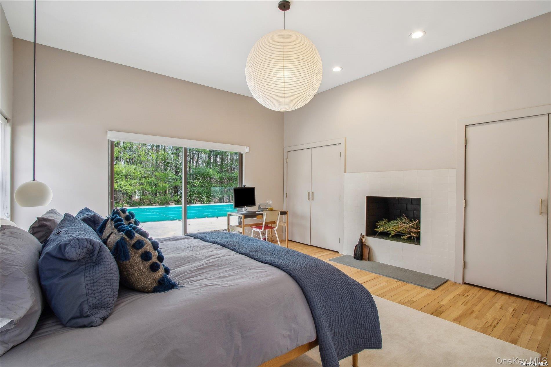 8 Deer Path, Quogue, NY 11959