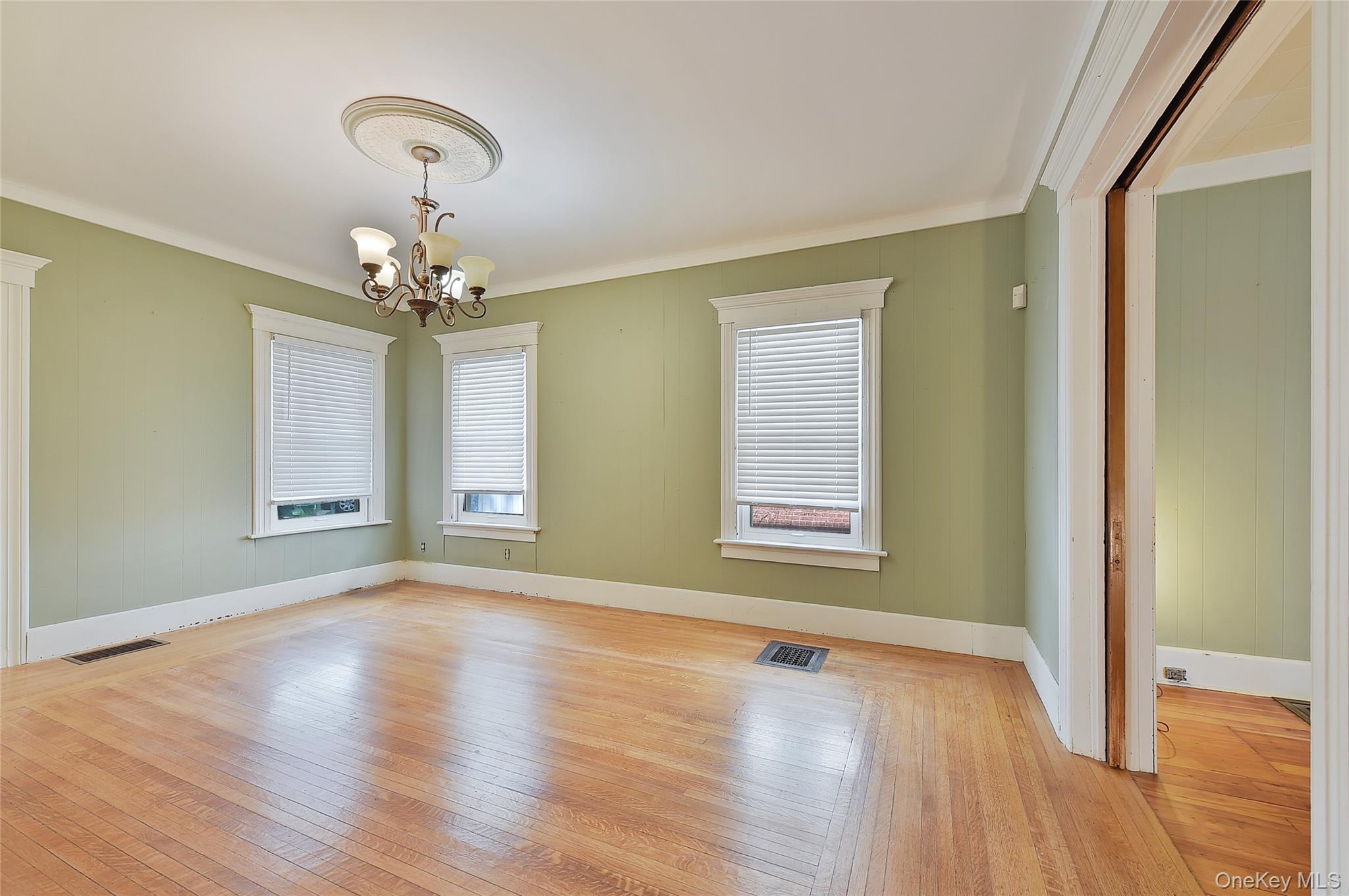 38 Prospect Street, Middletown, NY 10940