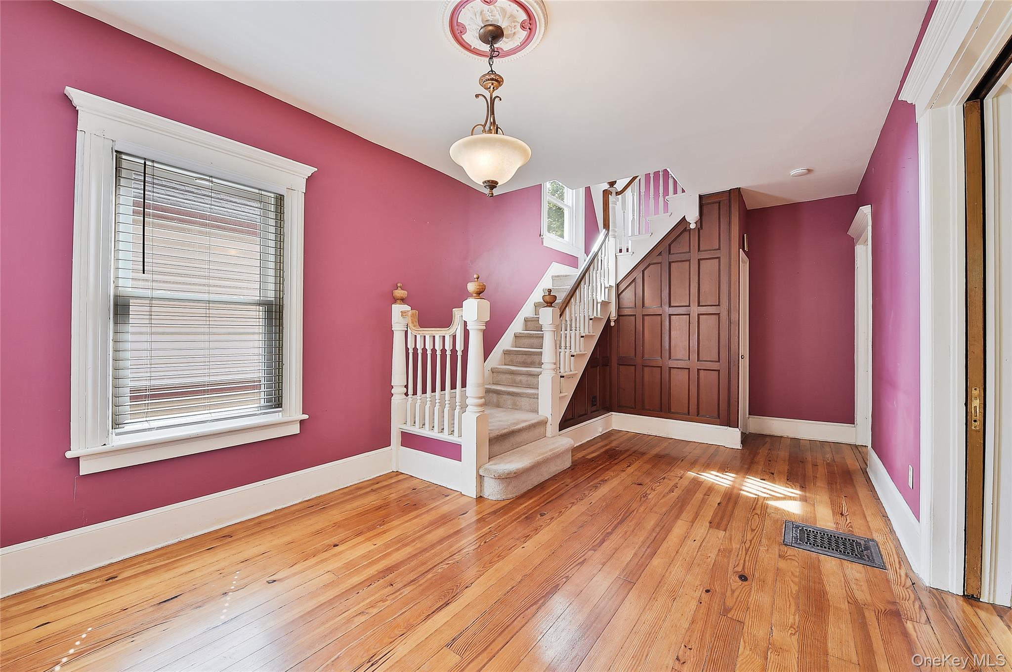 38 Prospect Street, Middletown, NY 10940