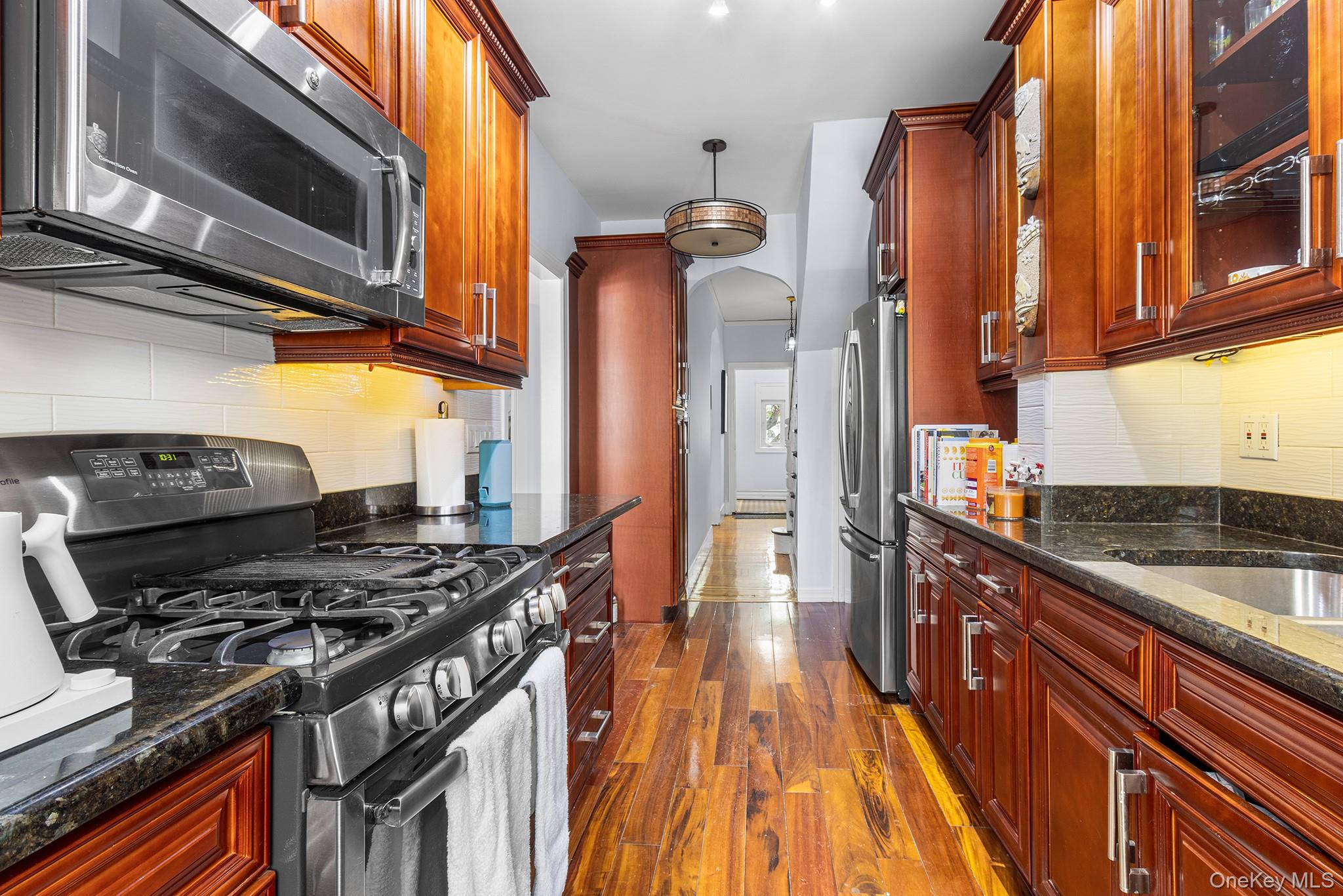 1736 E 33rd Street, Brooklyn, NY 11234