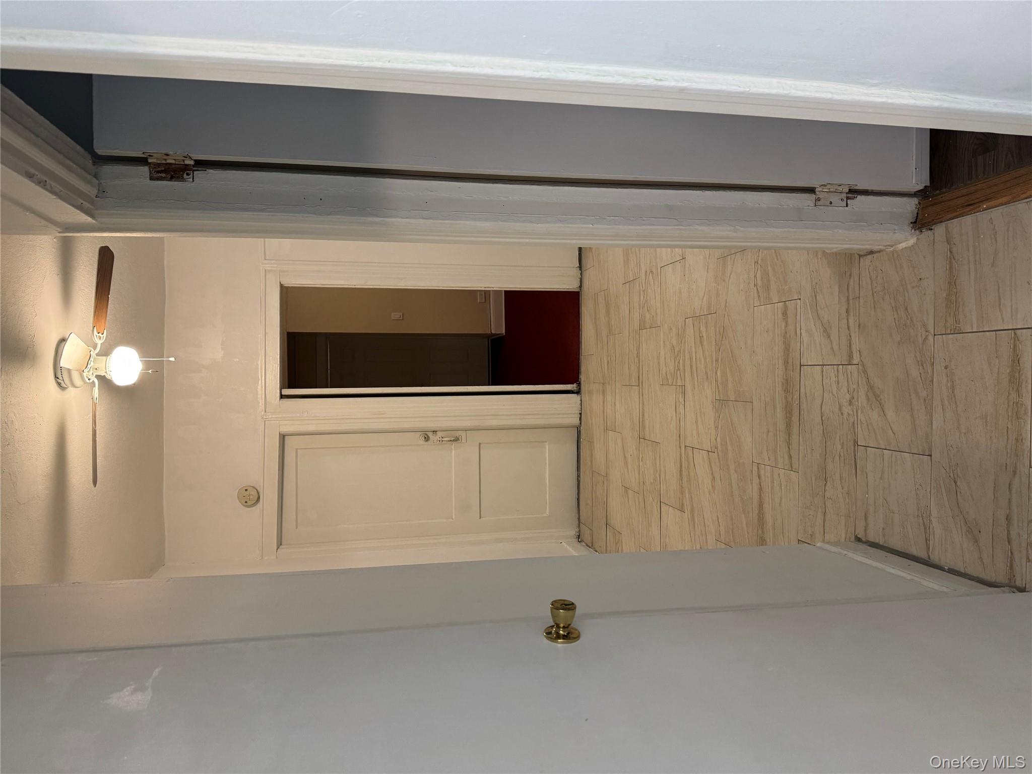 927 E 219th Street, Bronx, NY 10469